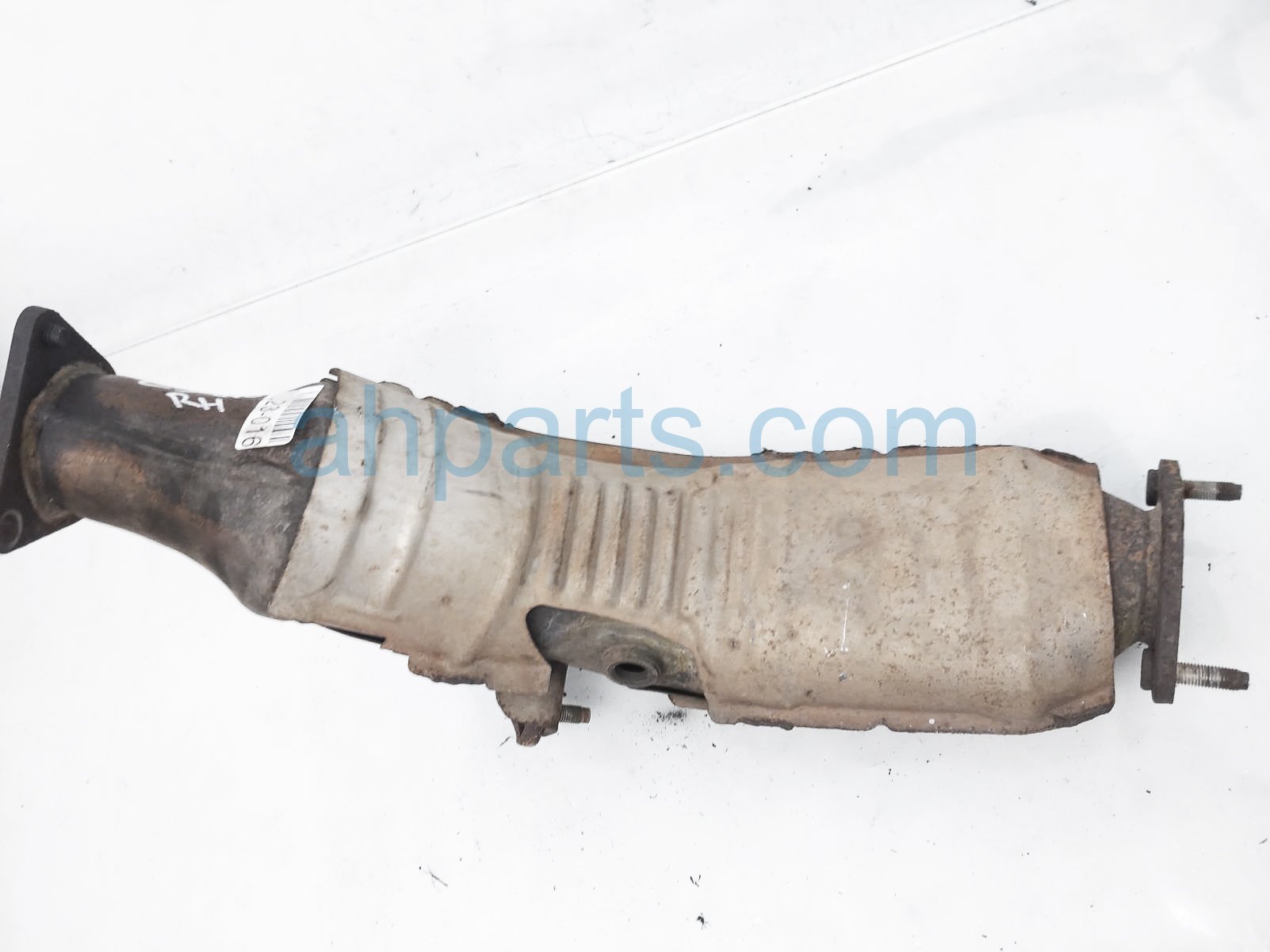 $349 Infiniti RH EXHAUST CONVERTER $349 Infiniti RH EXHAUST CONVERTER