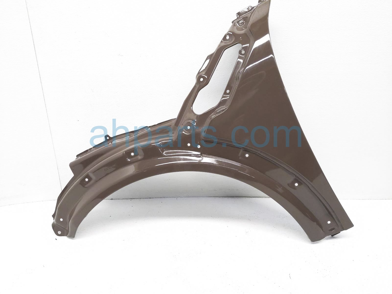 $99 BMW LH FENDER - BROWN $99 BMW LH FENDER - BROWN