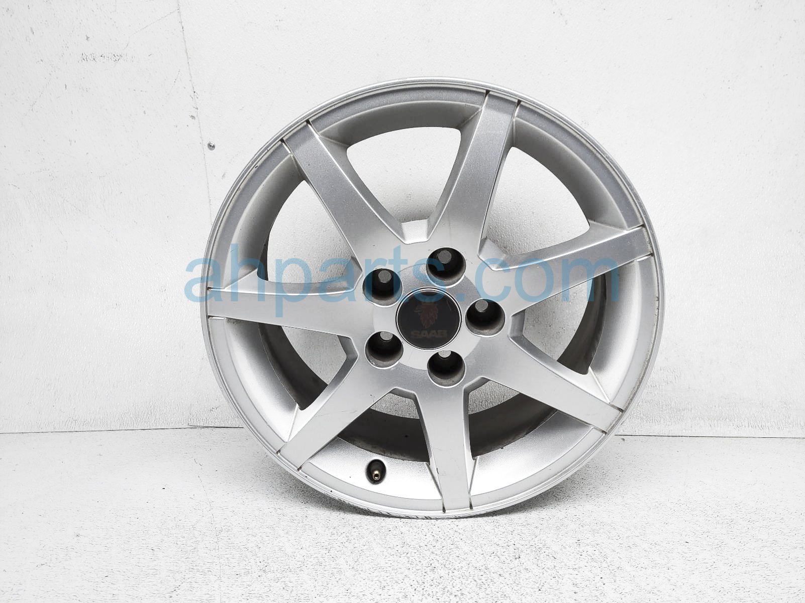 $75 Saab 16 INCH WHEEL / RIM - NOTES $75 Saab 16 INCH WHEEL / RIM - NOTES