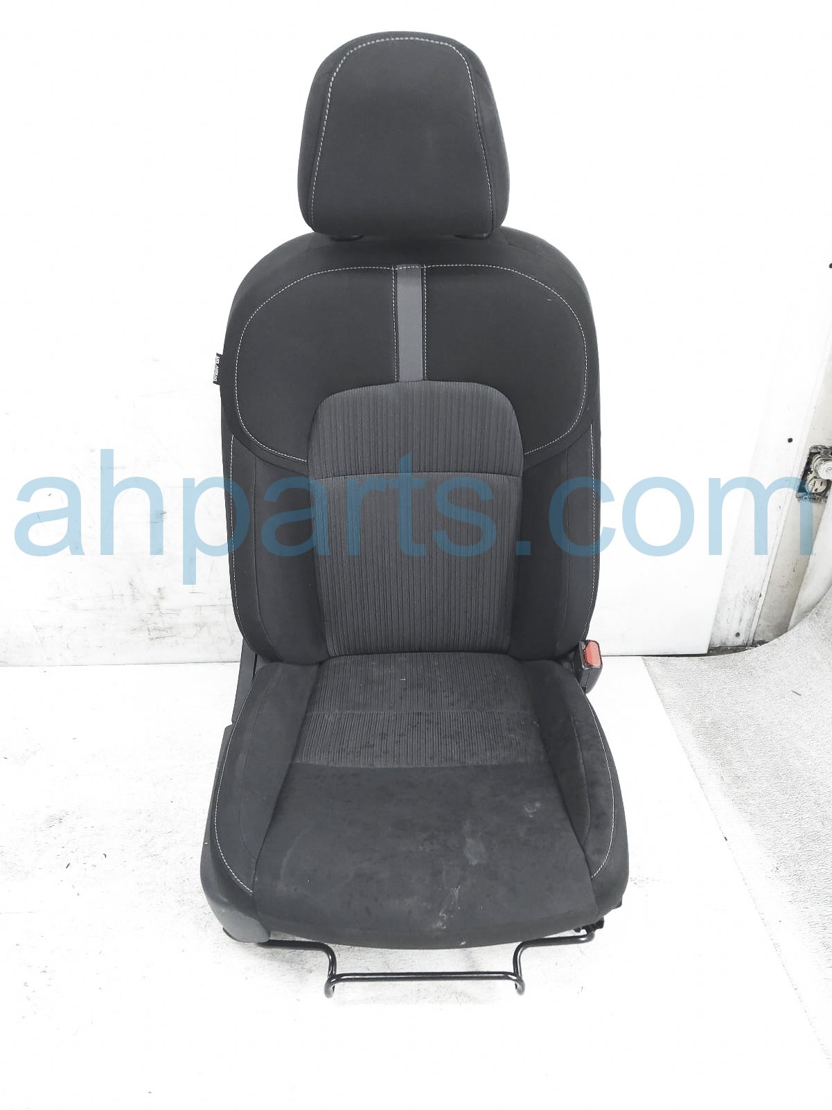 $149 Nissan FR/RH SEAT - BLACK - W/ AIRBAG $149 Nissan FR/RH SEAT - BLACK - W/ AIRBAG