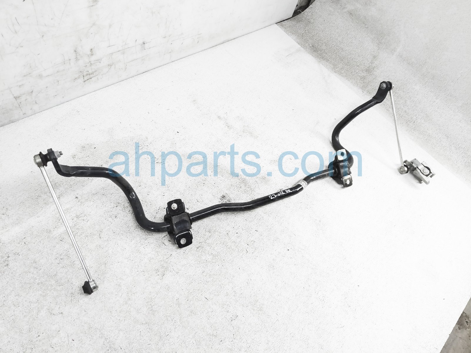 $35 Ford FRONT STABILIZER / SWAY BAR - 2.0L $35 Ford FRONT STABILIZER / SWAY BAR - 2.0L