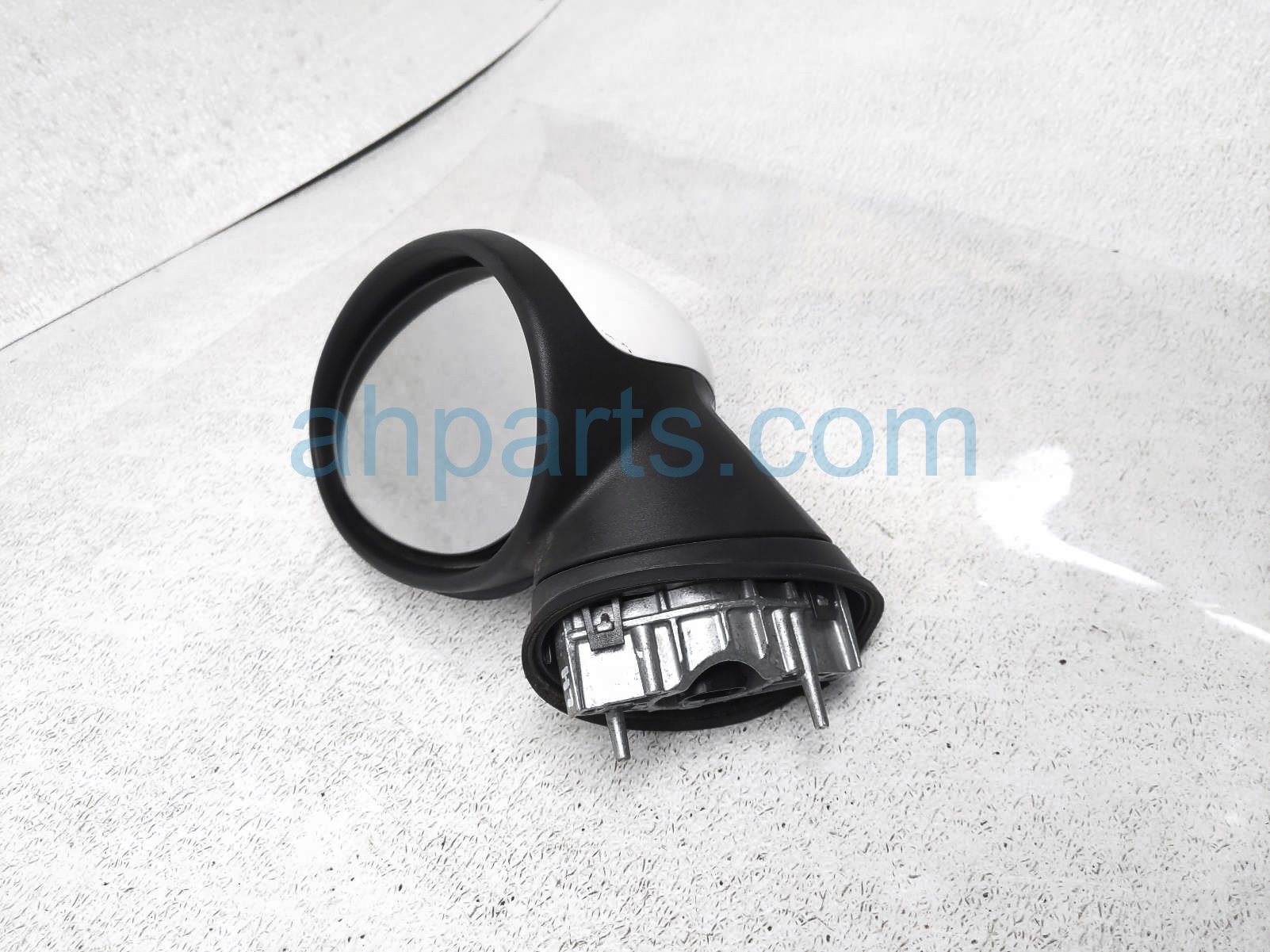 $49 BMW LH SIDE VIEW MIRROR - WHITE - NOTES $49 BMW LH SIDE VIEW MIRROR - WHITE - NOTES