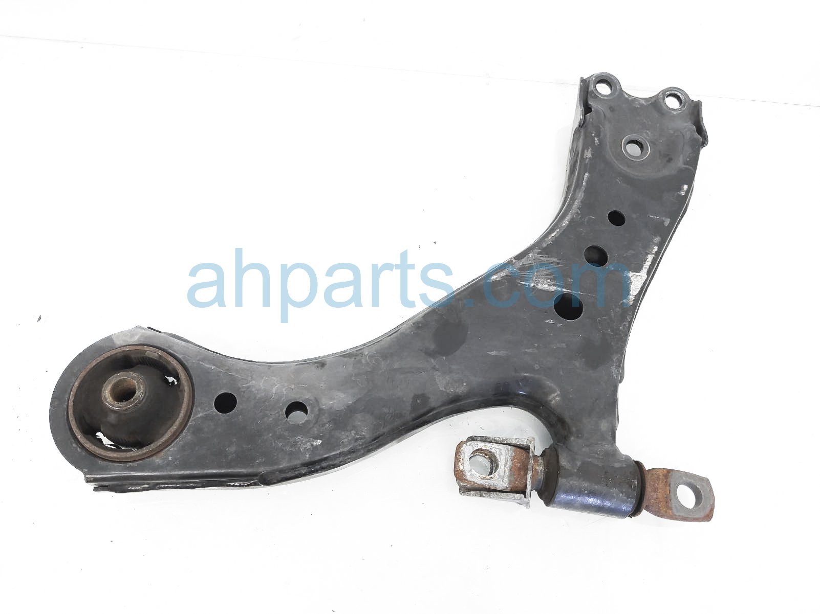 Sold 2019 Toyota Camry Front Passenger Lower Control Arm 48068 06200