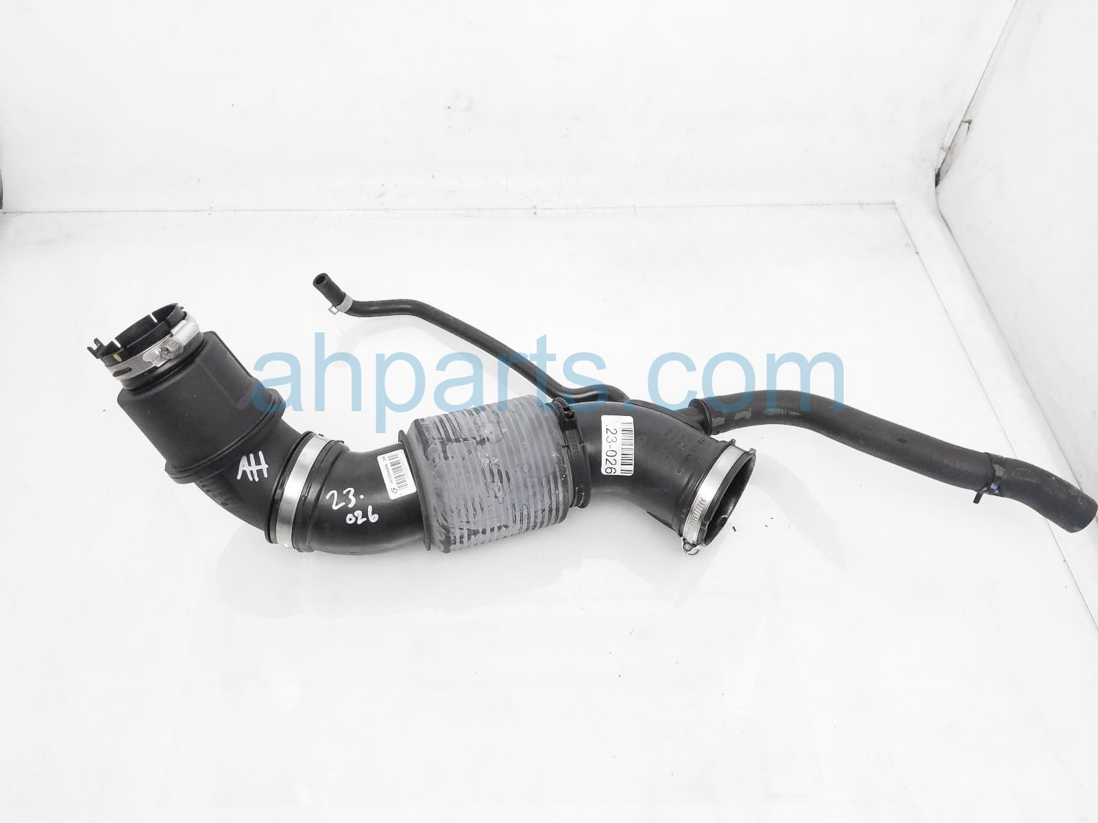 $50 Hyundai AIR INTAKE HOSE & TUBE ASSY - 1.6T $50 Hyundai AIR INTAKE HOSE & TUBE ASSY - 1.6T