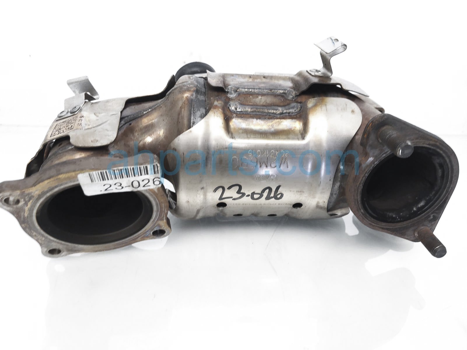 $550 Hyundai EXHAUST CONVERTER - 1.6L $550 Hyundai EXHAUST CONVERTER - 1.6L