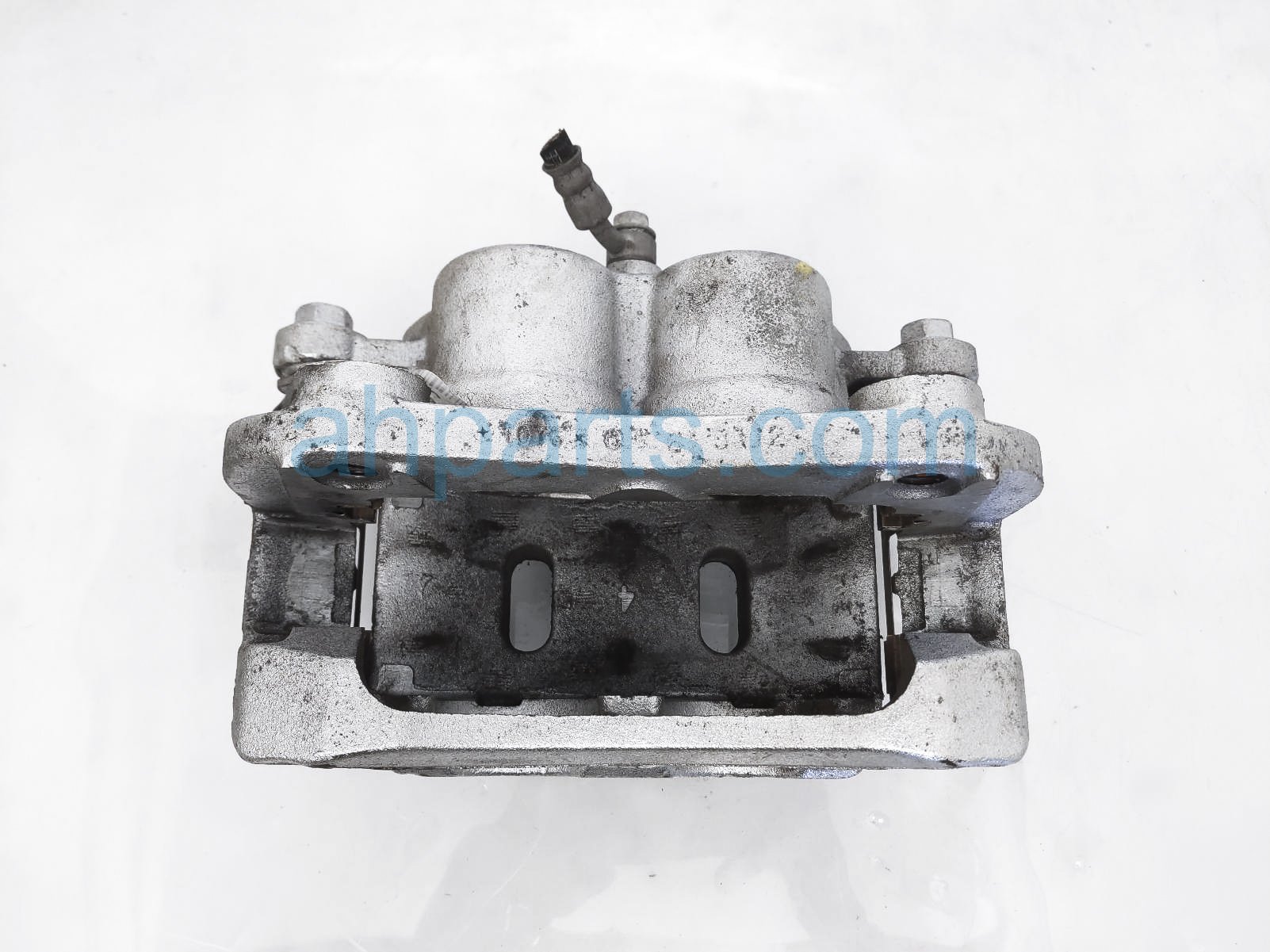 $45 Nissan FR/RH BRAKE CALIPER $45 Nissan FR/RH BRAKE CALIPER