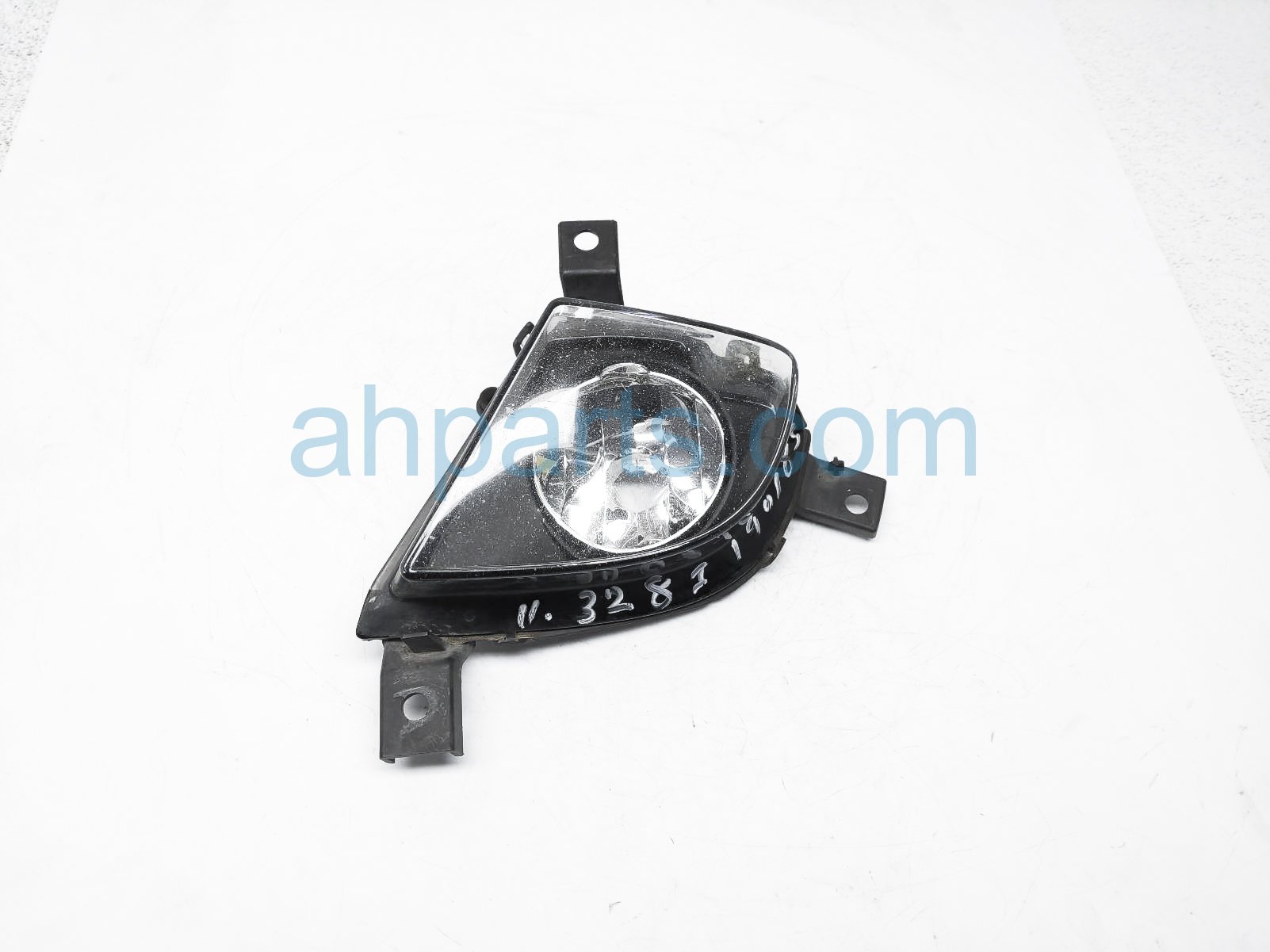 $50 BMW LH FOG LAMP / LIGHT - NOTES $50 BMW LH FOG LAMP / LIGHT - NOTES
