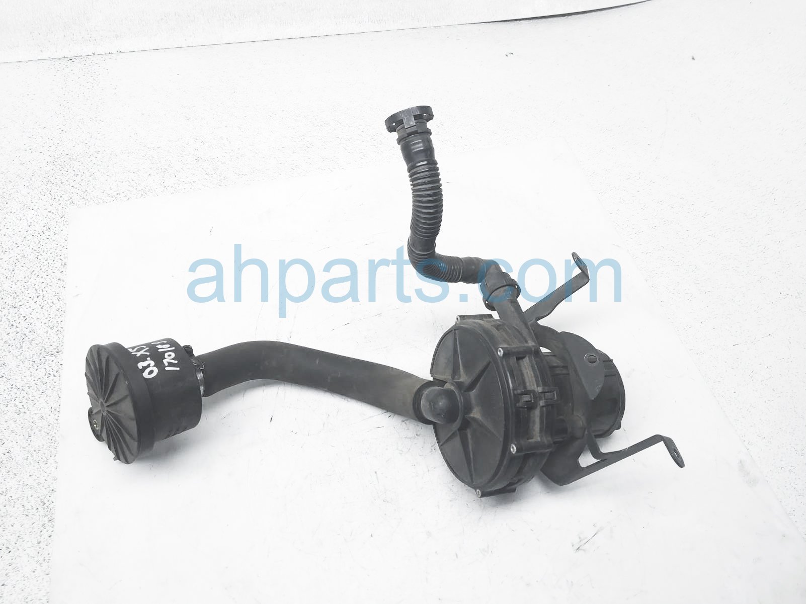 Secondary Air Injection Pump For 2001-2006 BMW X5 3.0i – Replaces 11721437700