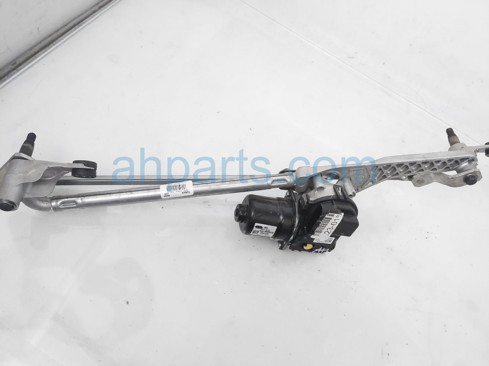 $75 Ford FRONT WINDSHIELD WIPER MOTOR ASSY