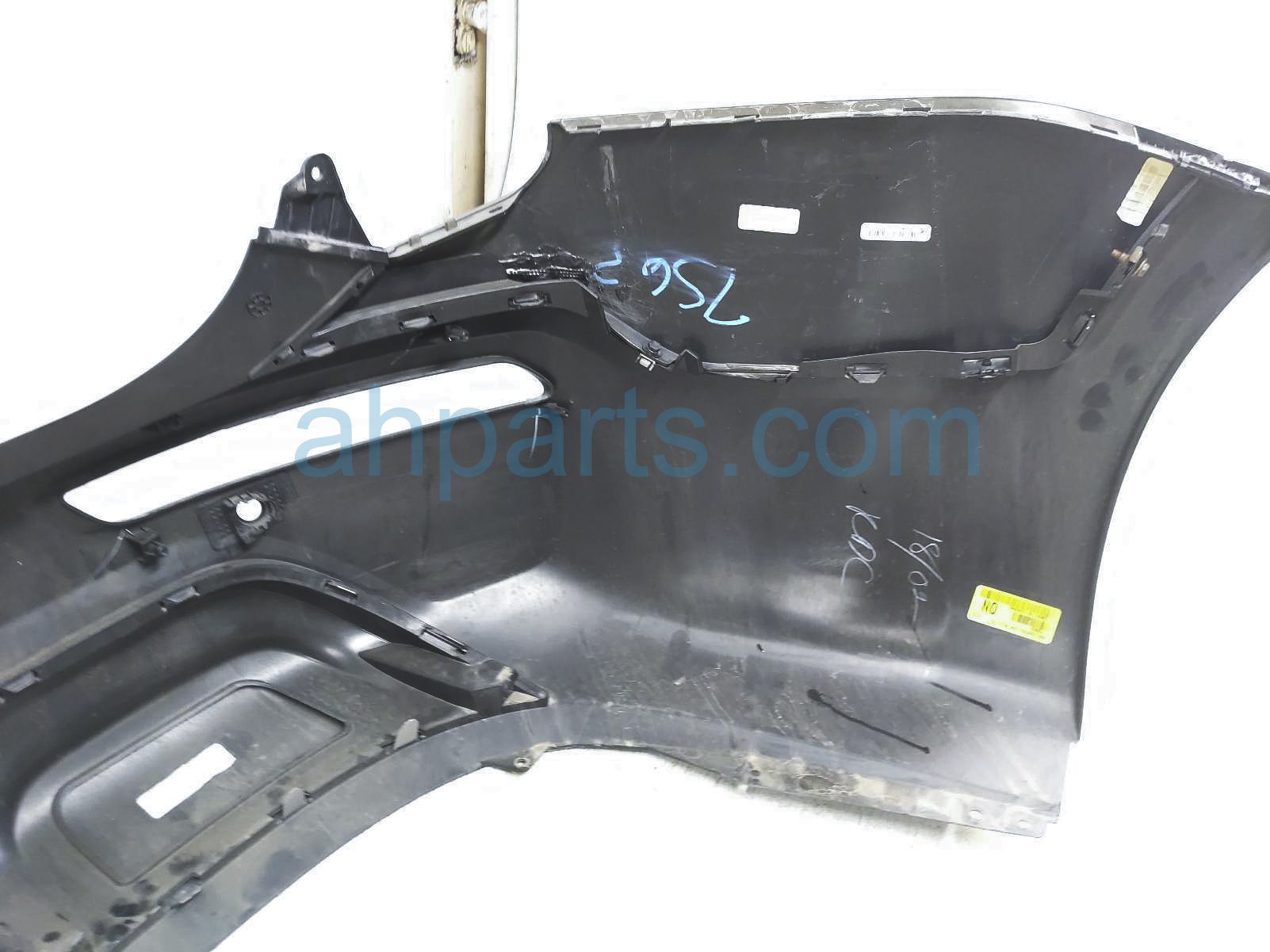 Front Lower Bumper Cover For 2020 Kia Telluride – Unpainted Black Plastic – FitParts