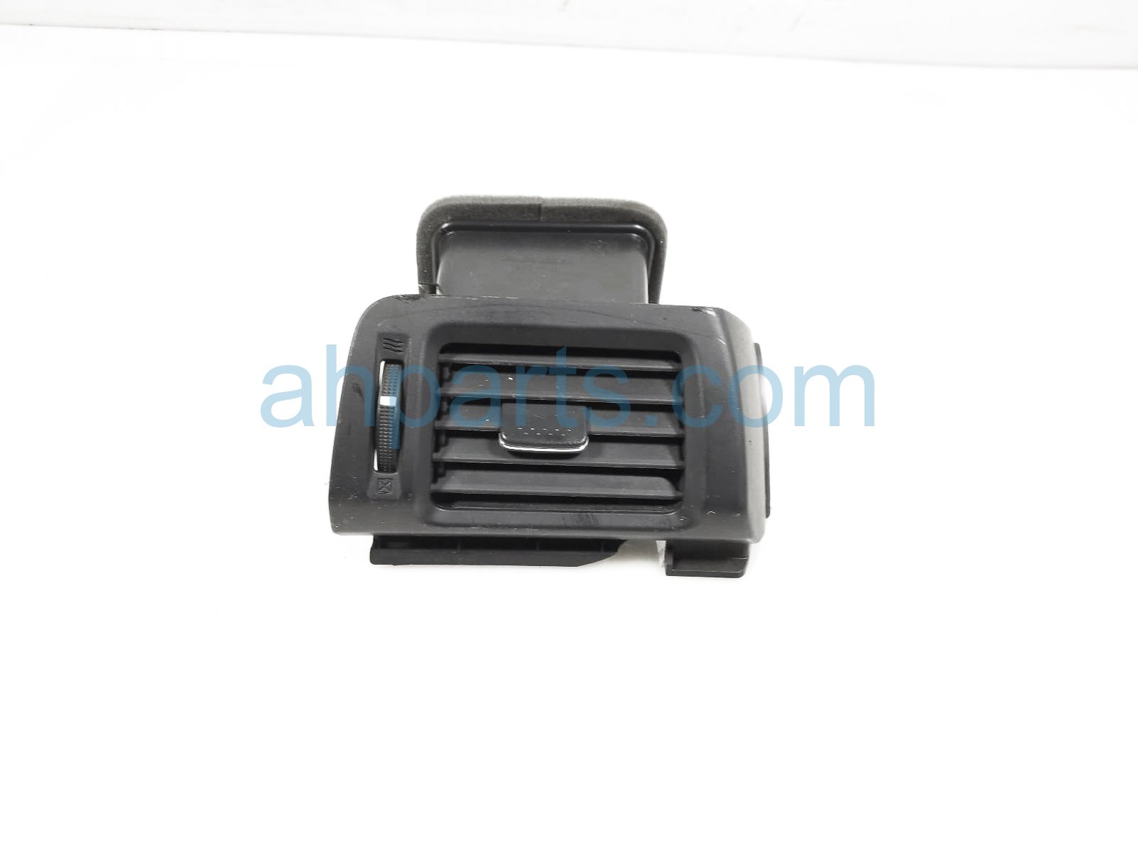 $24 Honda RH DASH AIR VENT OUTLET ASSY $24 Honda RH DASH AIR VENT OUTLET ASSY