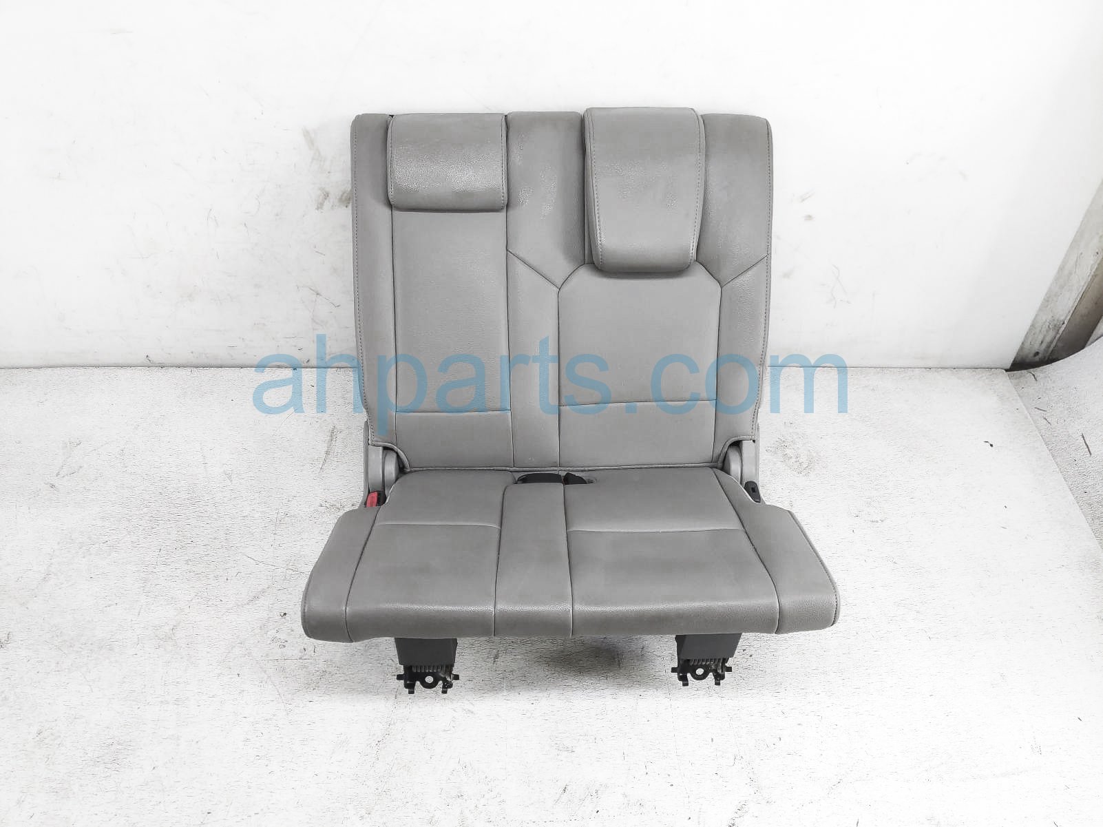 $99 Honda 3RD ROW LH SEAT - GREY LEATHER $99 Honda 3RD ROW LH SEAT - GREY LEATHER