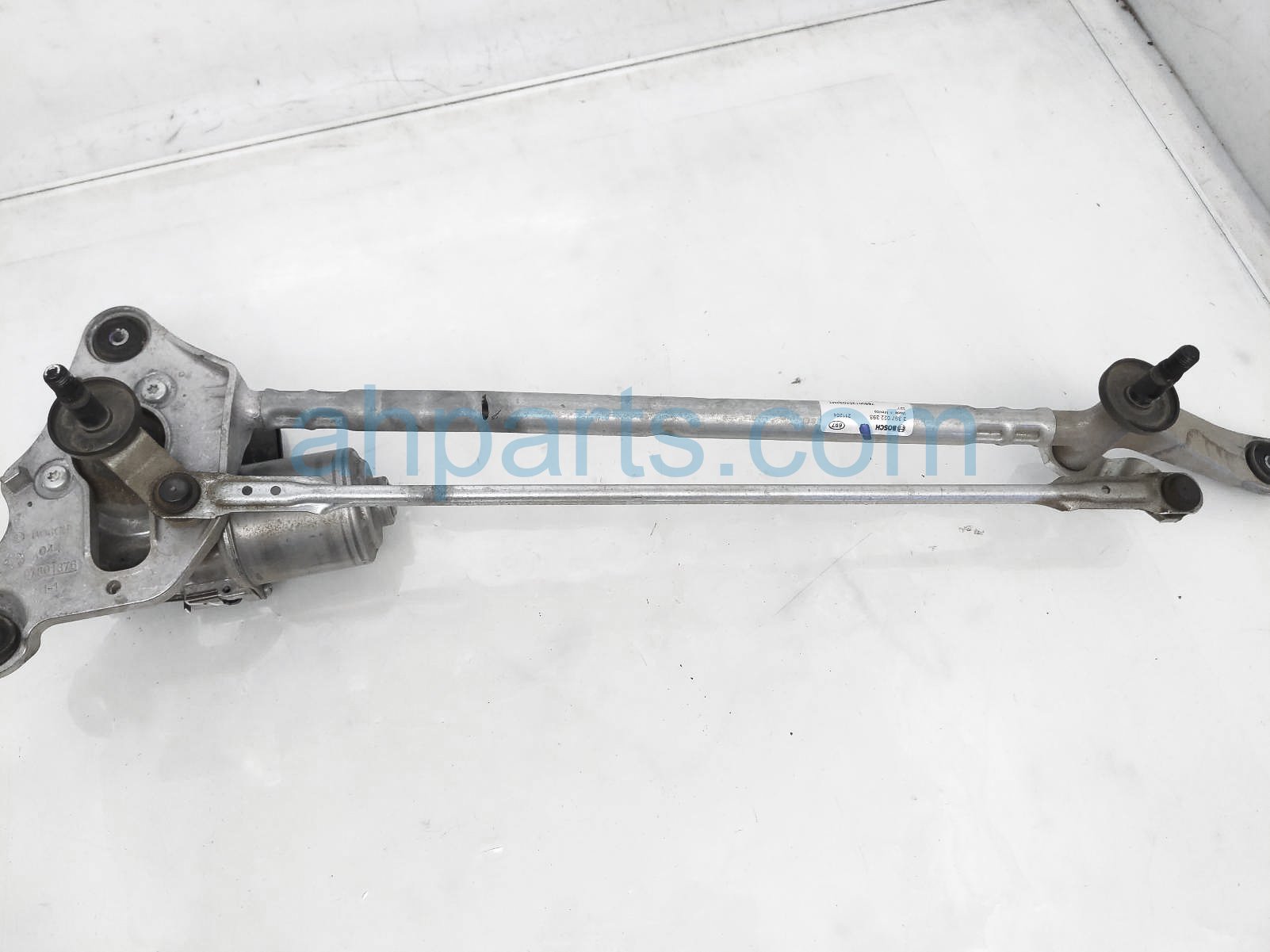 $45 Honda FRONT WINDSHIELD WIPER MOTOR ASSY $45 Honda FRONT WINDSHIELD WIPER MOTOR ASSY
