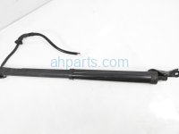 $175 Toyota RH TAILGATE ELECTRIC LIFT CYLINDER $175 Toyota RH TAILGATE ELECTRIC LIFT CYLINDER