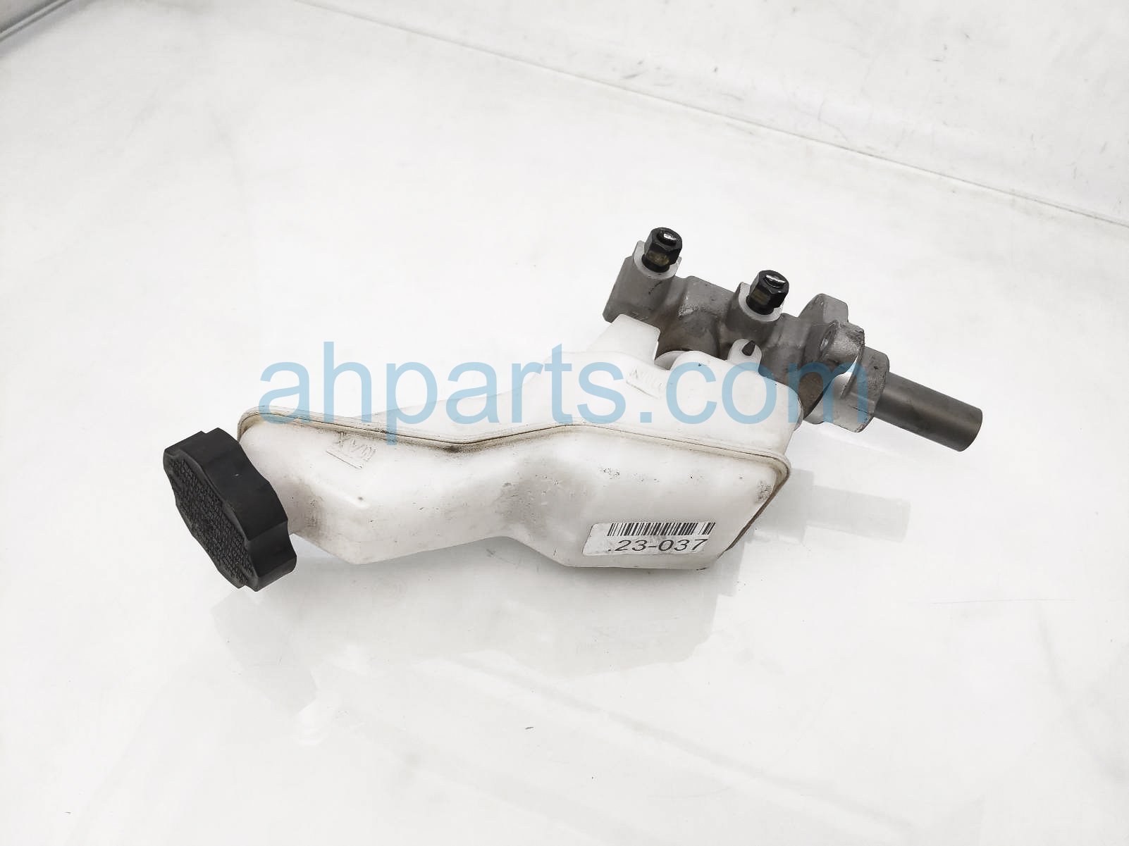 $50 Kia BRAKE MASTER CYLINDER $50 Kia BRAKE MASTER CYLINDER