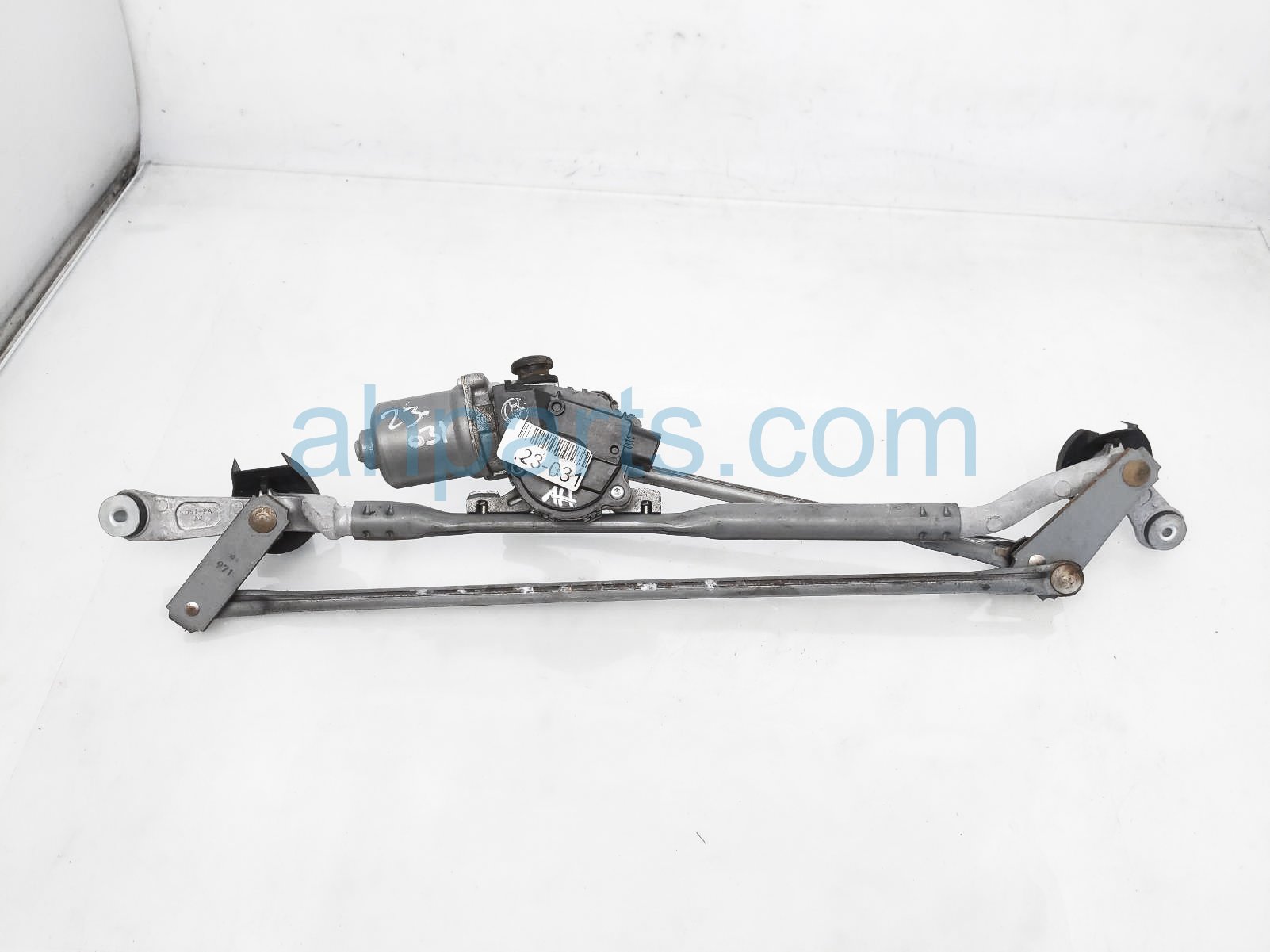 $89 Toyota WINDSHIELD WIPER MOTOR ASSY $89 Toyota WINDSHIELD WIPER MOTOR ASSY