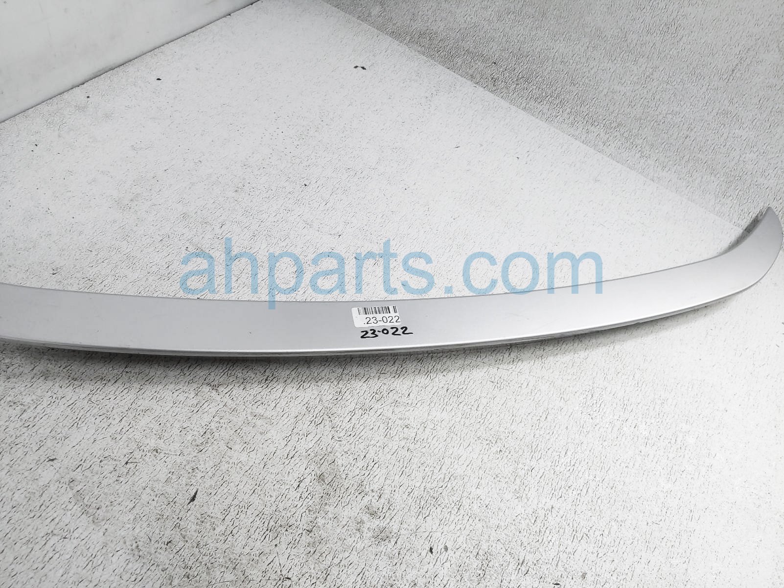 $80 Toyota REAR SPOILER / WING - SILVER - NIQ $80 Toyota REAR SPOILER / WING - SILVER - NIQ