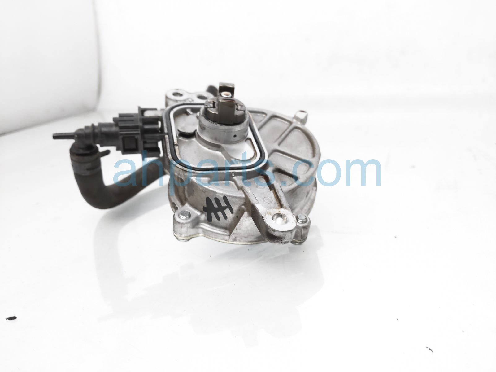 Sold 2018 Toyota Camry Vacuum Pump Assy 29300 F0012