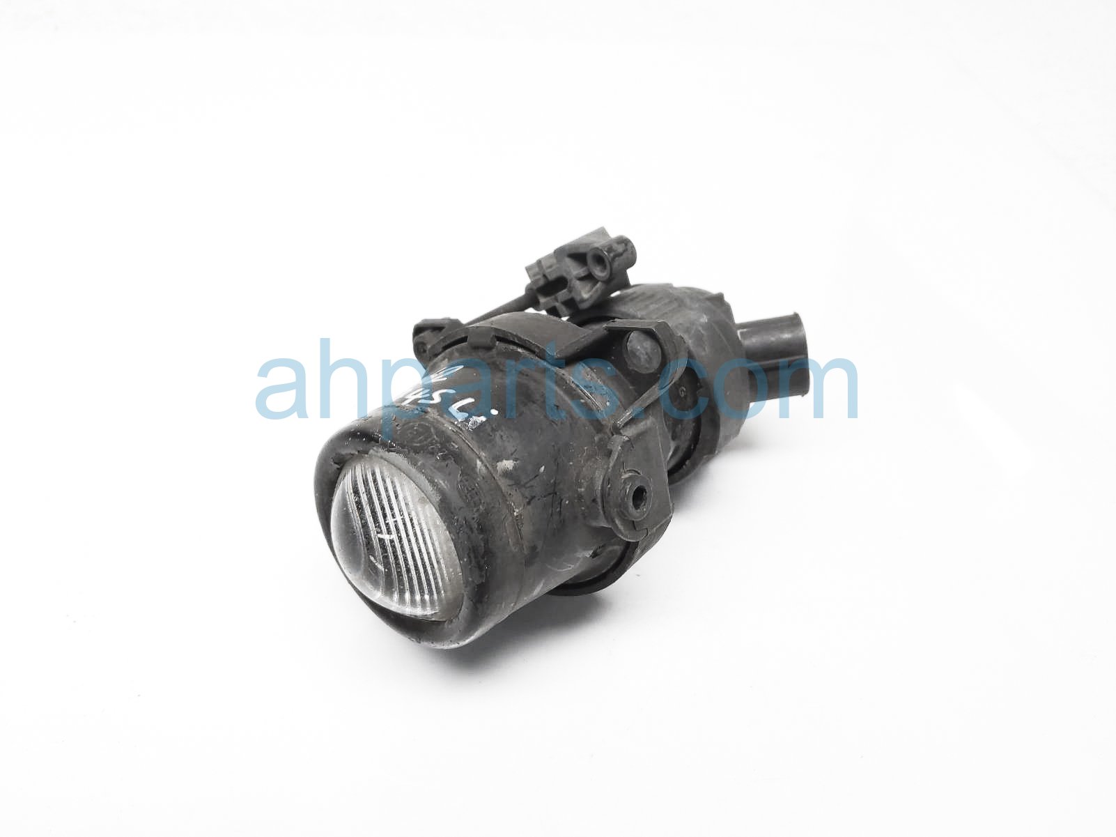 $50 BMW RH FOG LIGHT/ LAMP - NOTES $50 BMW RH FOG LIGHT/ LAMP - NOTES