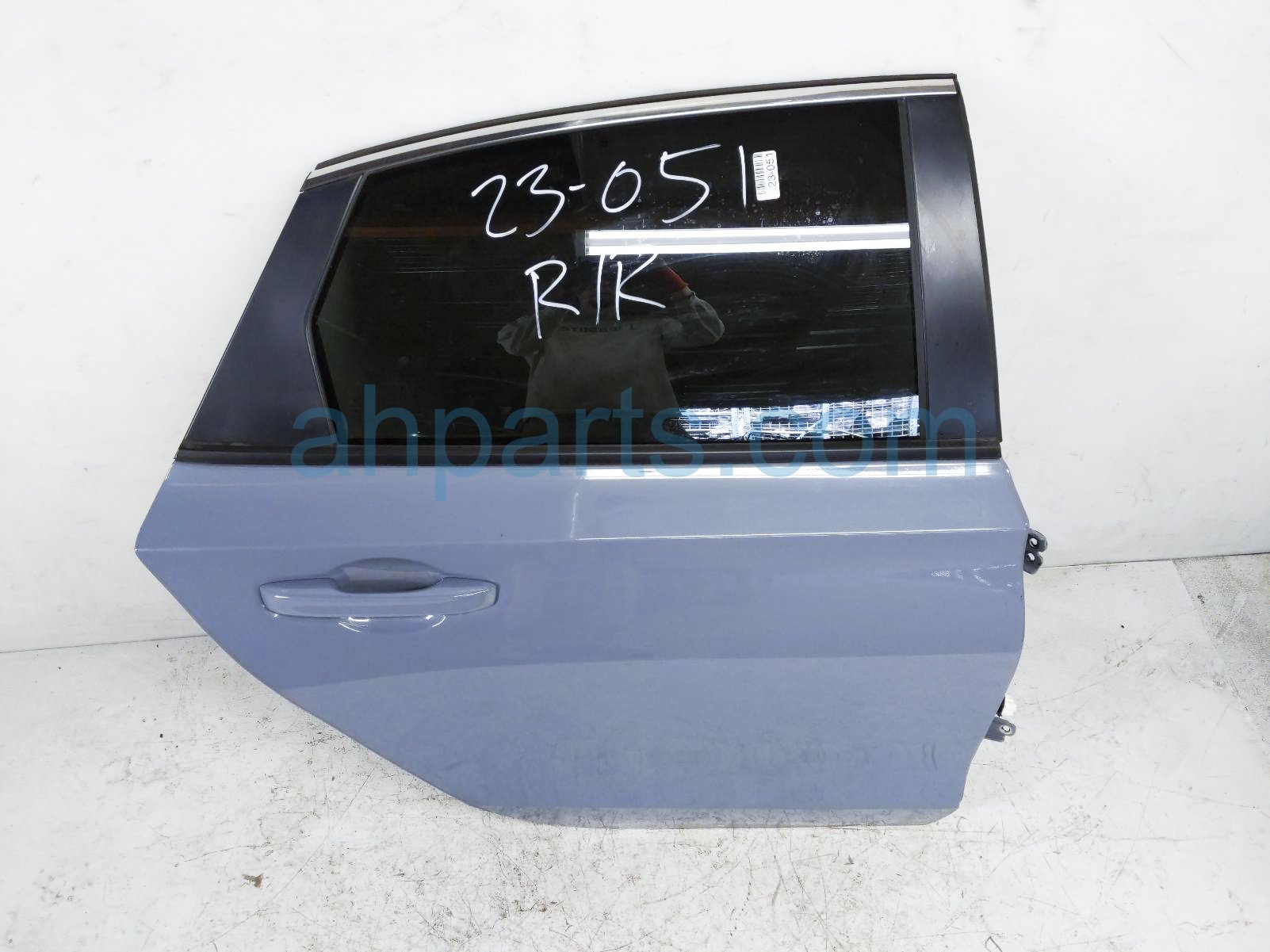 $775 Honda RR/RH DOOR - GREY - NO INSIDE TRIM $775 Honda RR/RH DOOR - GREY - NO INSIDE TRIM