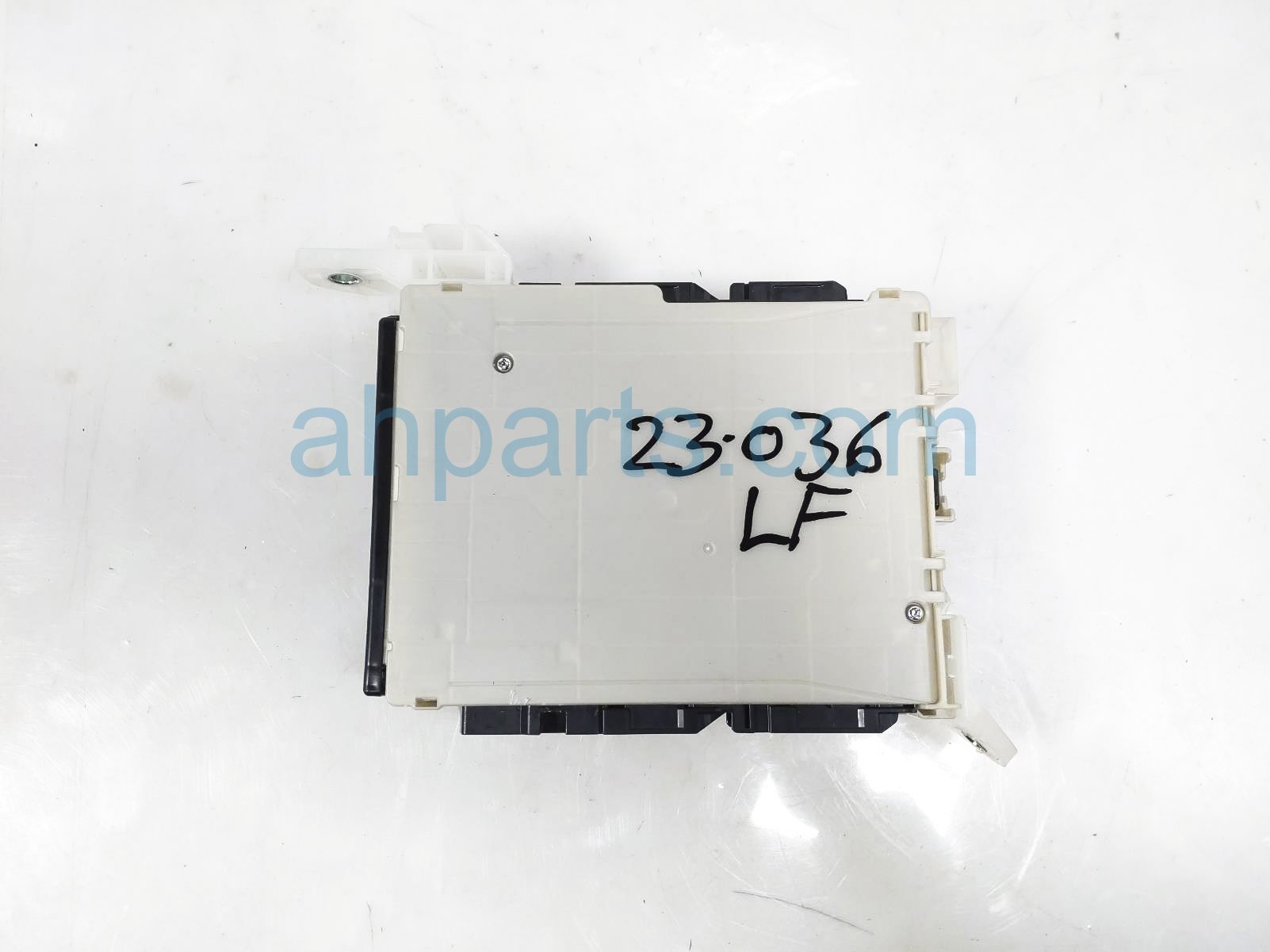 $49 Toyota MPX NETWORK BODY CONTROL UNIT $49 Toyota MPX NETWORK BODY CONTROL UNIT