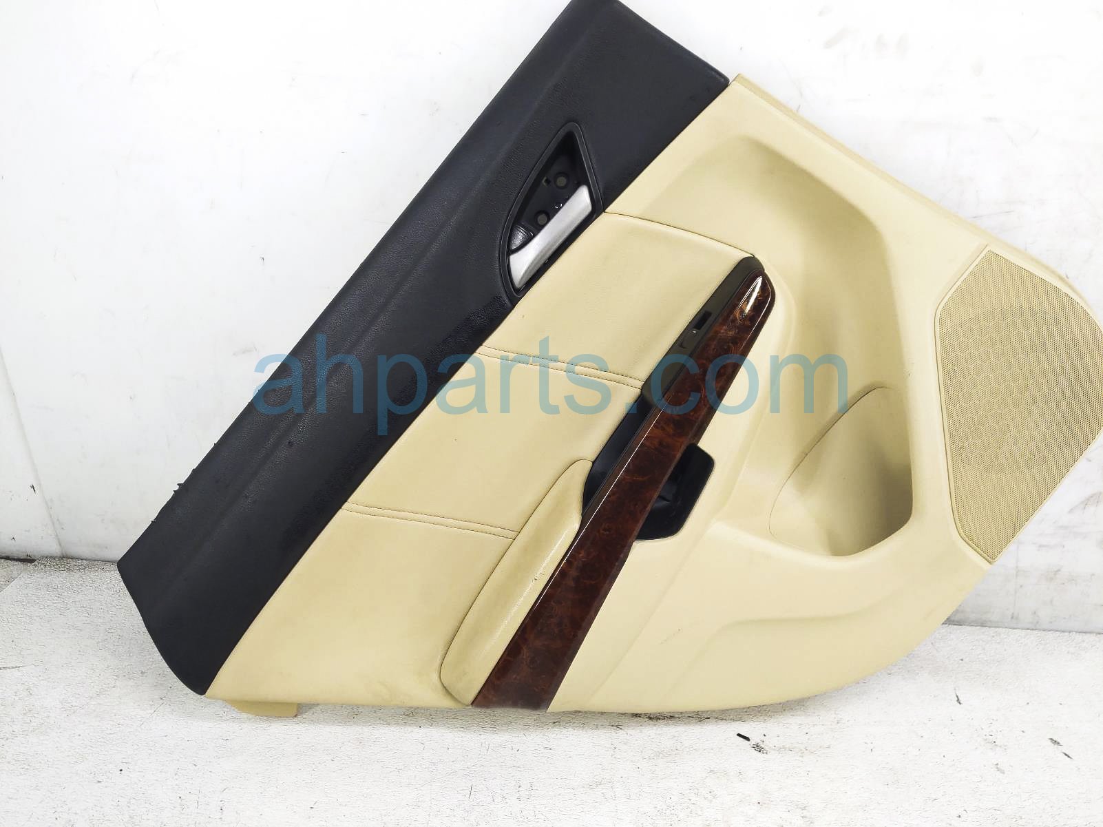 $90 Honda RR/LH INTERIOR DOOR PANEL - TAN LTHR $90 Honda RR/LH INTERIOR DOOR PANEL - TAN LTHR