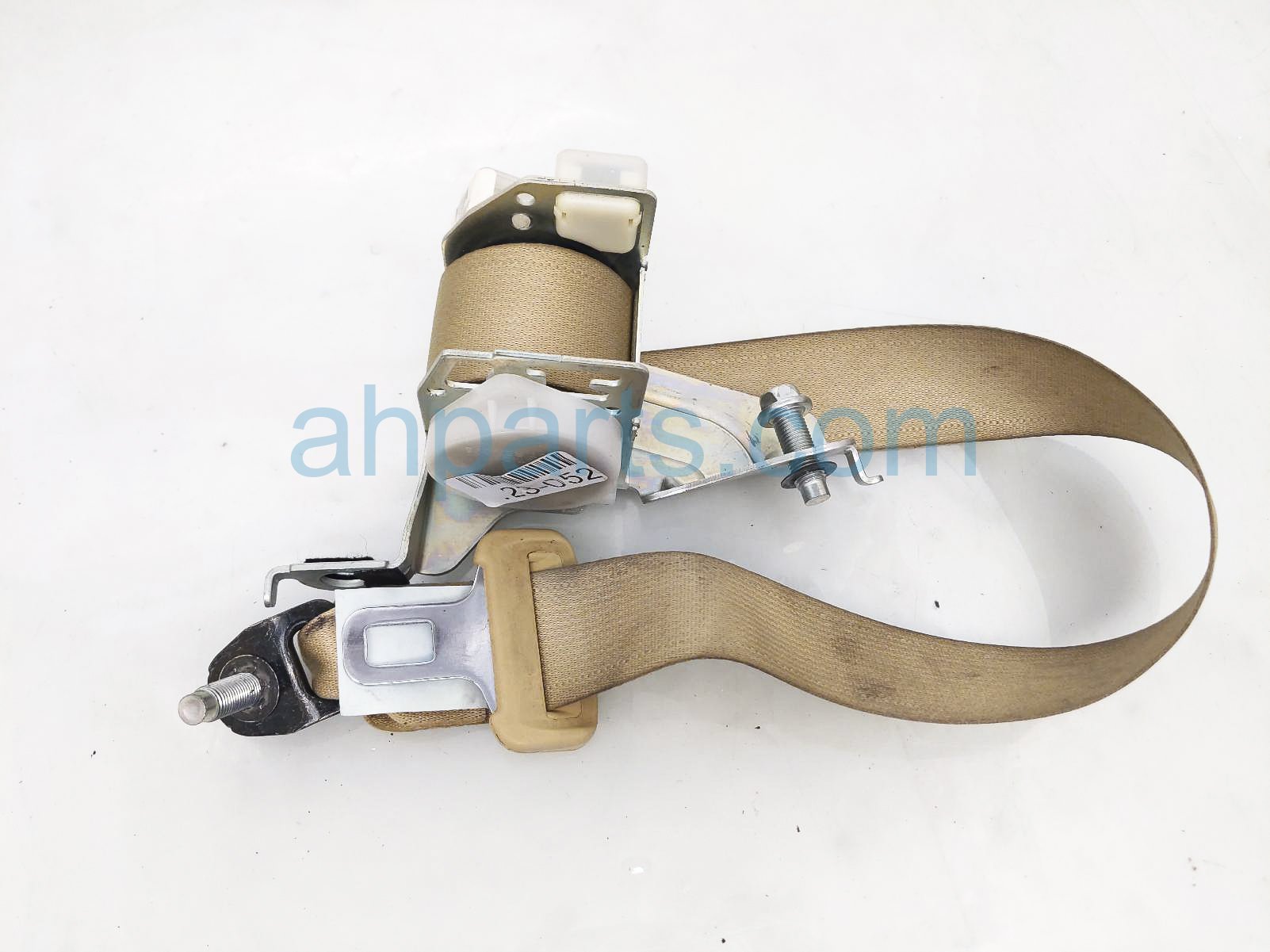 $25 Honda 2ND ROW RH SEAT BELT - TAN $25 Honda 2ND ROW RH SEAT BELT - TAN