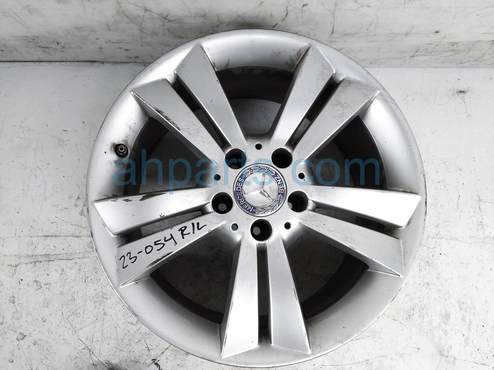 $225 Mercedes RR/LH WHEEL / RIM - LIGHT CURB $225 Mercedes RR/LH WHEEL / RIM - LIGHT CURB