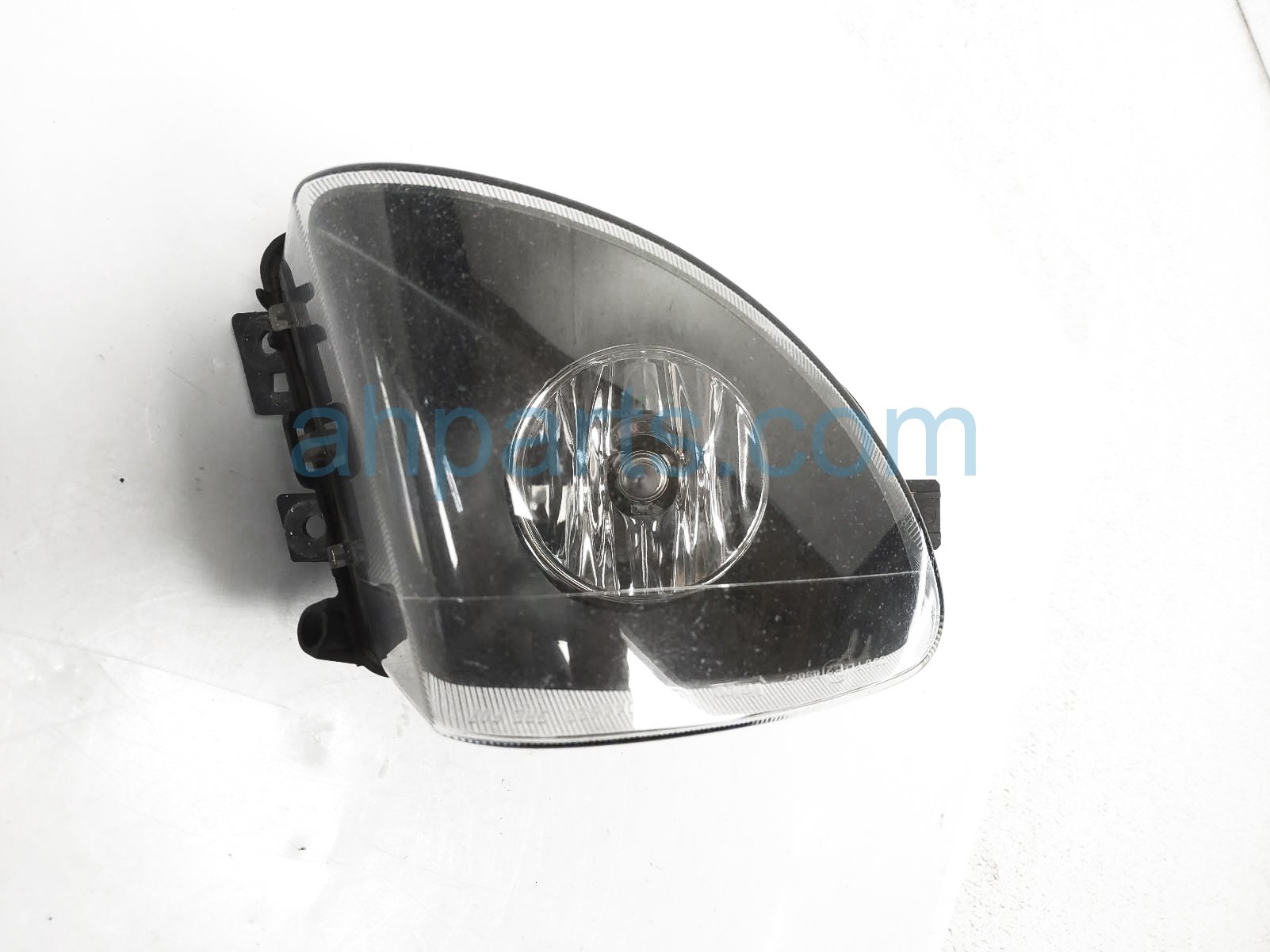 $40 BMW RH FOG LAMP / LIGHT $40 BMW RH FOG LAMP / LIGHT