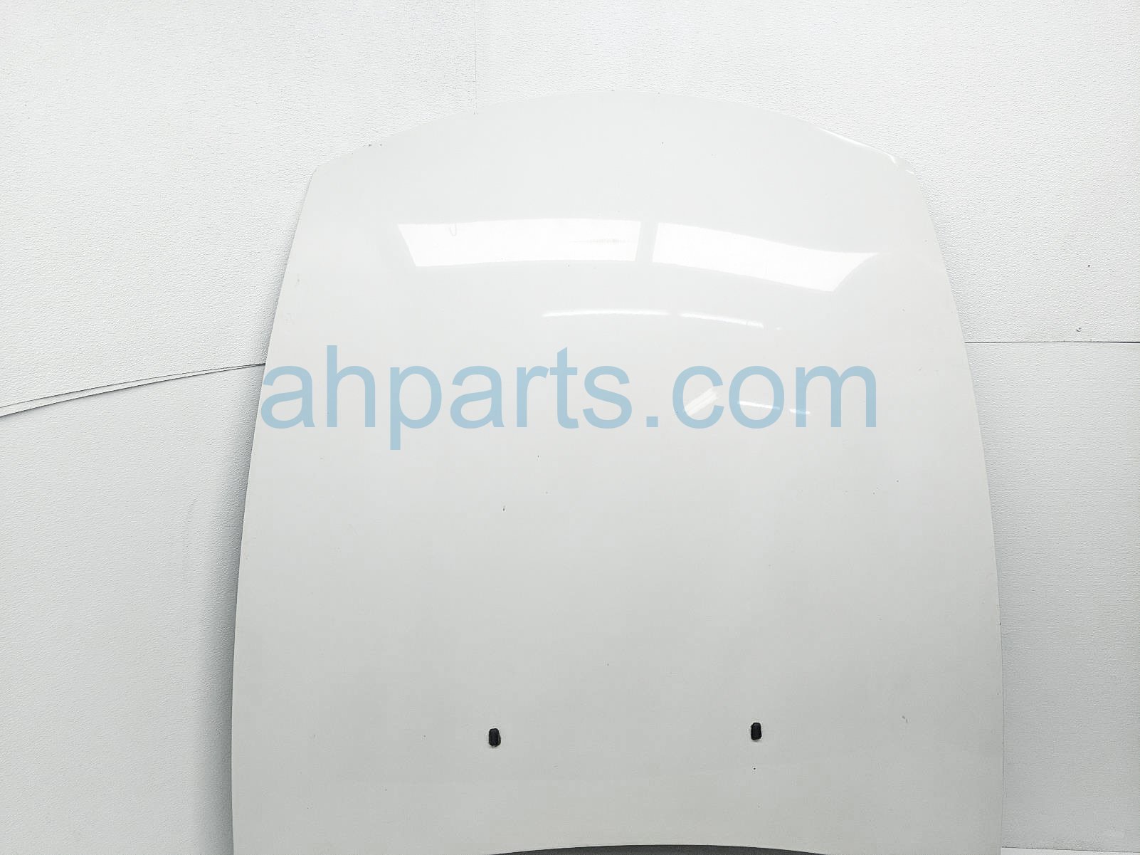 $360 BMW HOOD - WHITE - NOTES $360 BMW HOOD - WHITE - NOTES