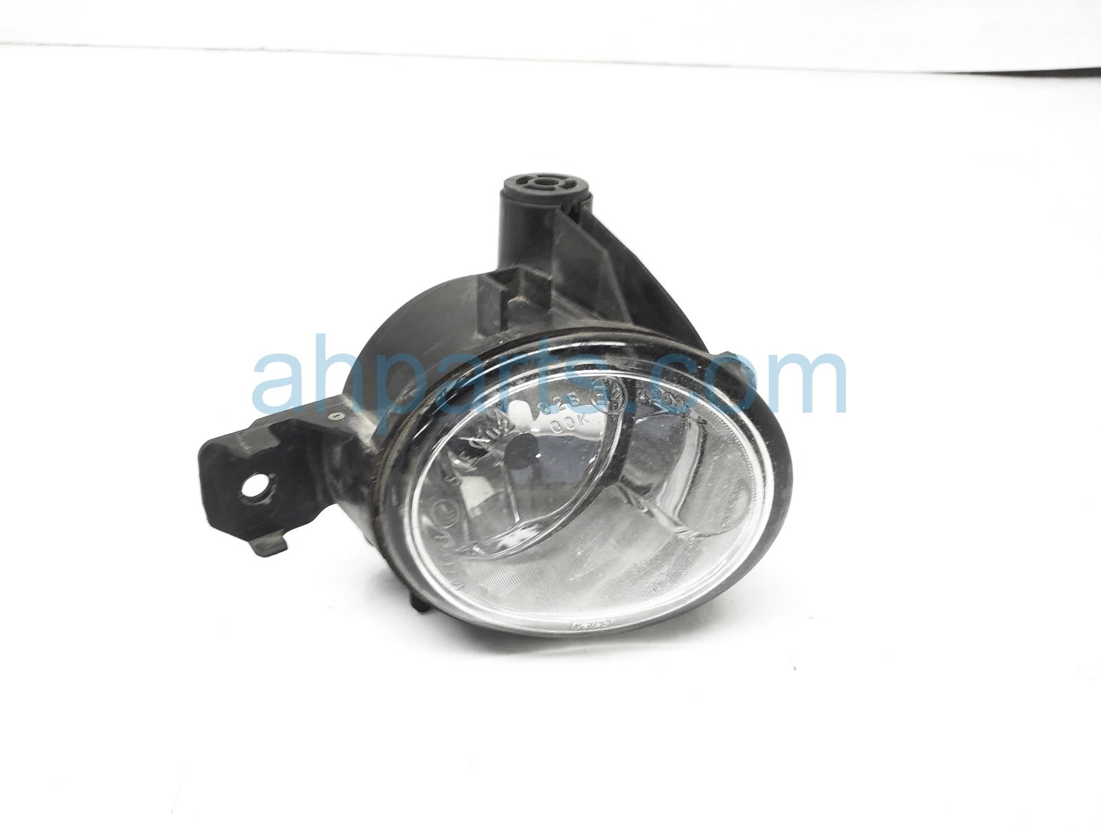 $40 BMW FR/RH FOG LAMP / LIGHT - NOTES $40 BMW FR/RH FOG LAMP / LIGHT - NOTES
