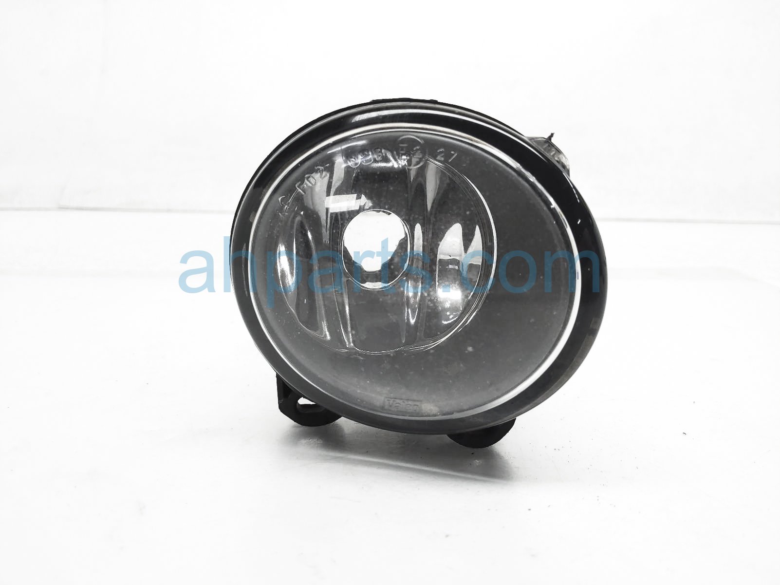 $50 BMW RH FOG LAMP / LIGHT - NOTES $50 BMW RH FOG LAMP / LIGHT - NOTES
