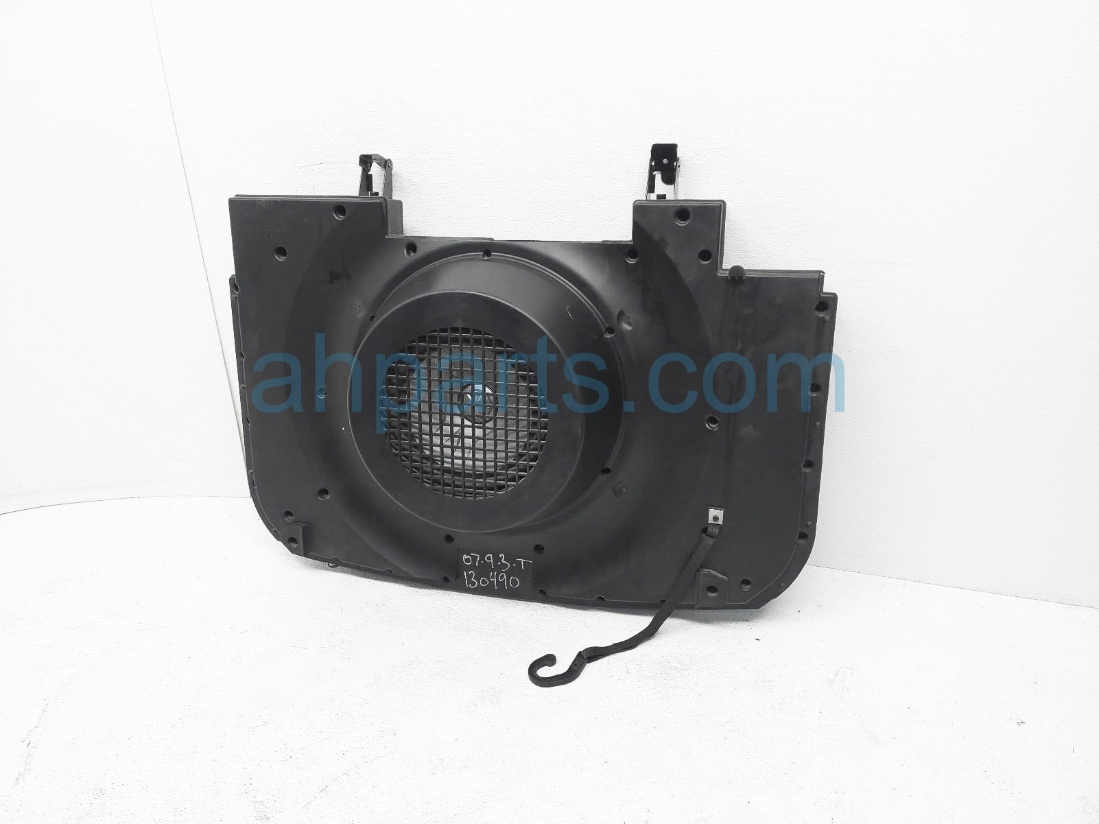 $95 Saab LH QUARTER PANEL SPEAKER ASSY $95 Saab LH QUARTER PANEL SPEAKER ASSY