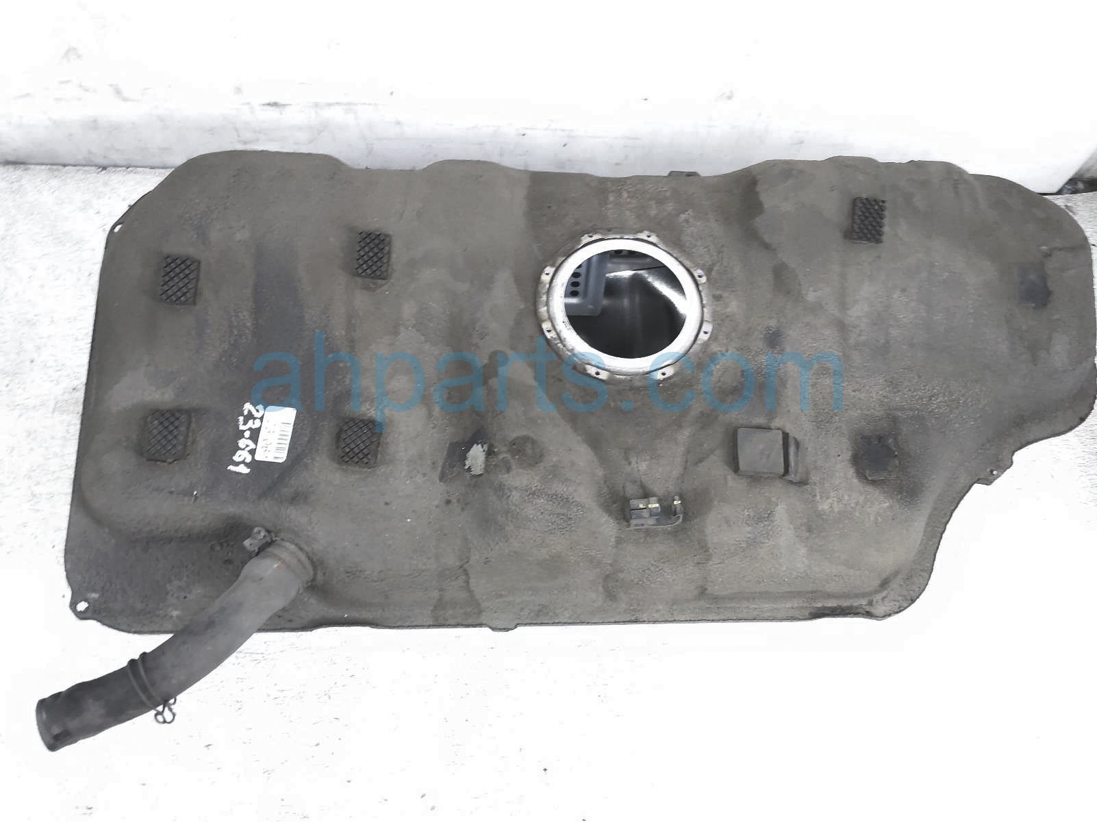 $75 Hyundai GAS / FUEL TANK $75 Hyundai GAS / FUEL TANK
