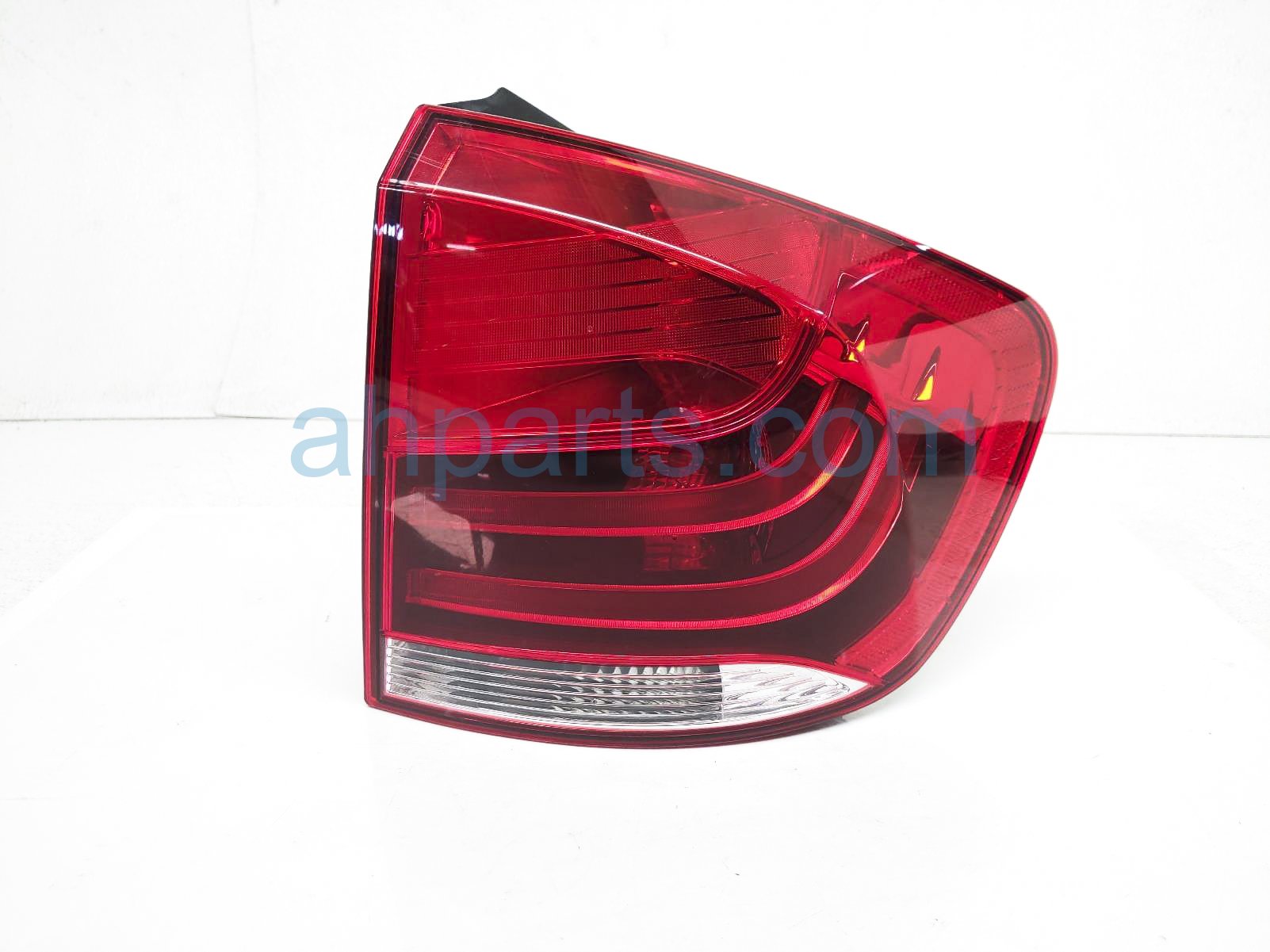 $100 BMW RH TAIL LAMP / LIGHT (ON BODY) $100 BMW RH TAIL LAMP / LIGHT (ON BODY)