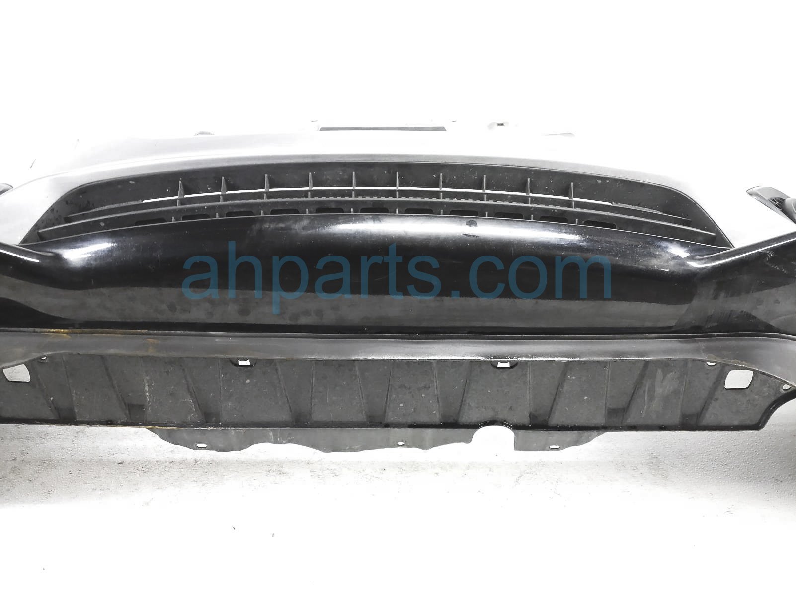 Sold 2019 Honda HR-V Front Bumper Cover - Silver 04711-T7W-A80ZZ,