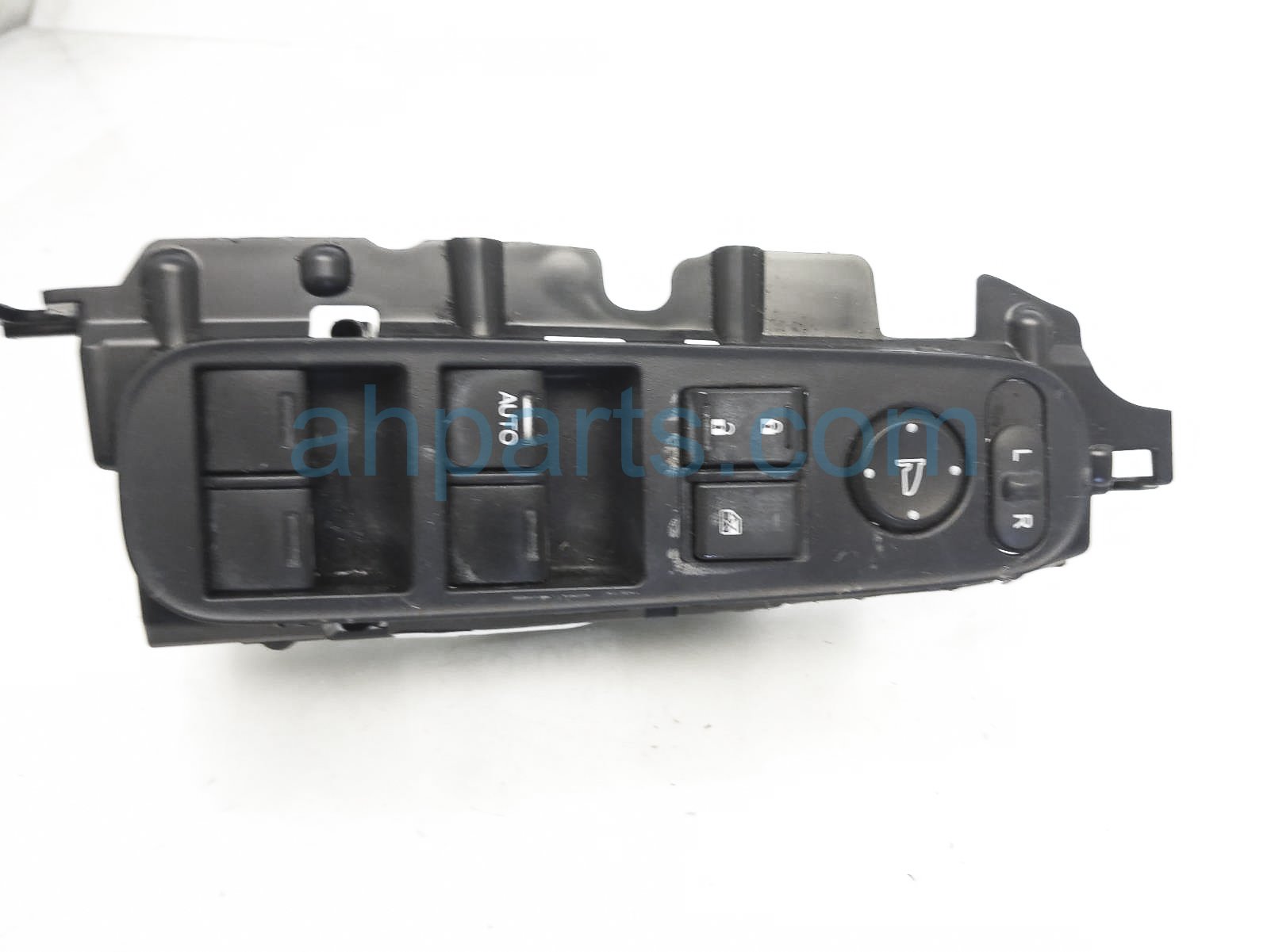 $45 Honda MASTER WINDOW CONTROL SWITCH $45 Honda MASTER WINDOW CONTROL SWITCH