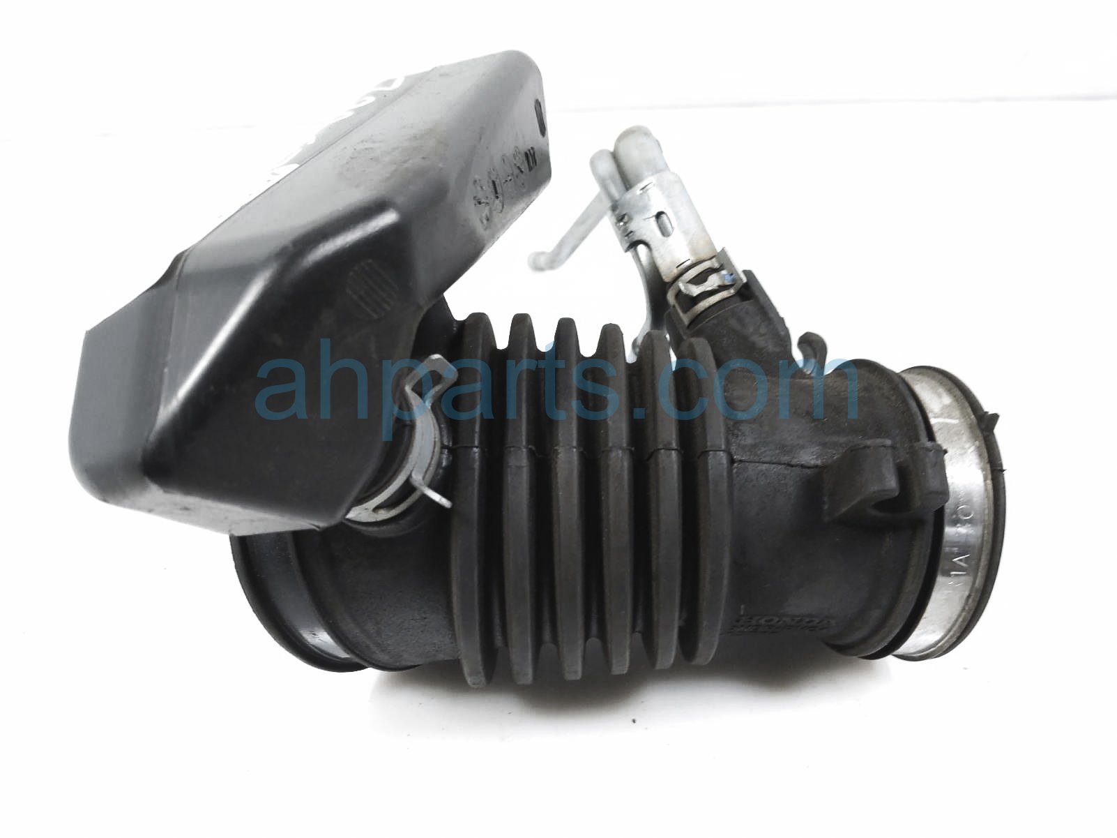 Sold Honda Hr V Air Cleaner Intake Flow Tube B H