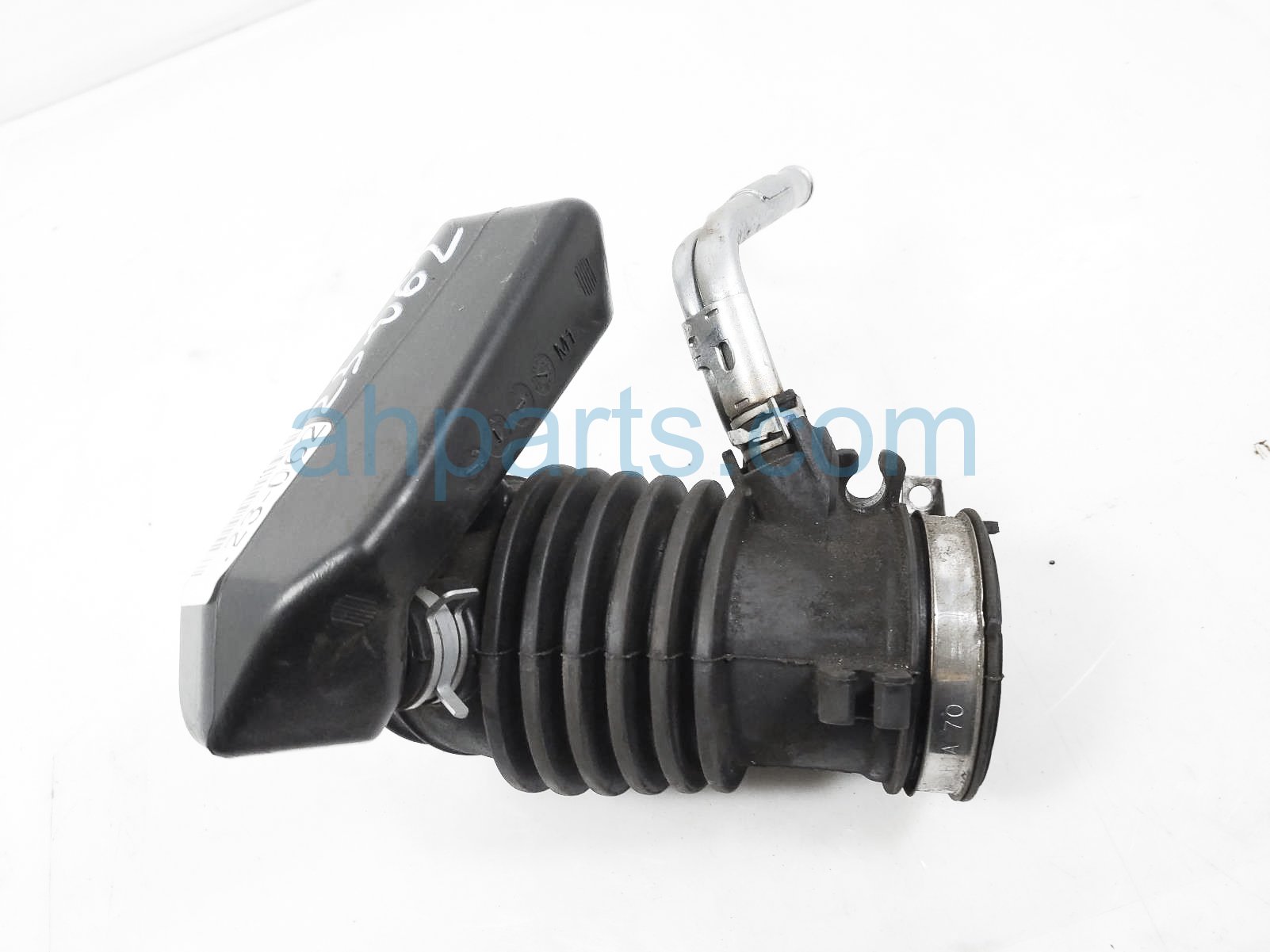 Sold Honda Hr V Air Cleaner Intake Flow Tube B H