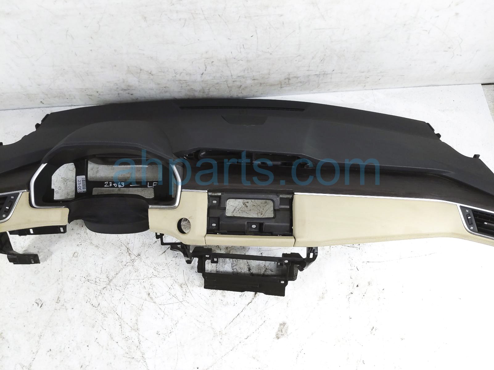 $300 Honda DASHBOARD W/ AIRBAG $300 Honda DASHBOARD W/ AIRBAG