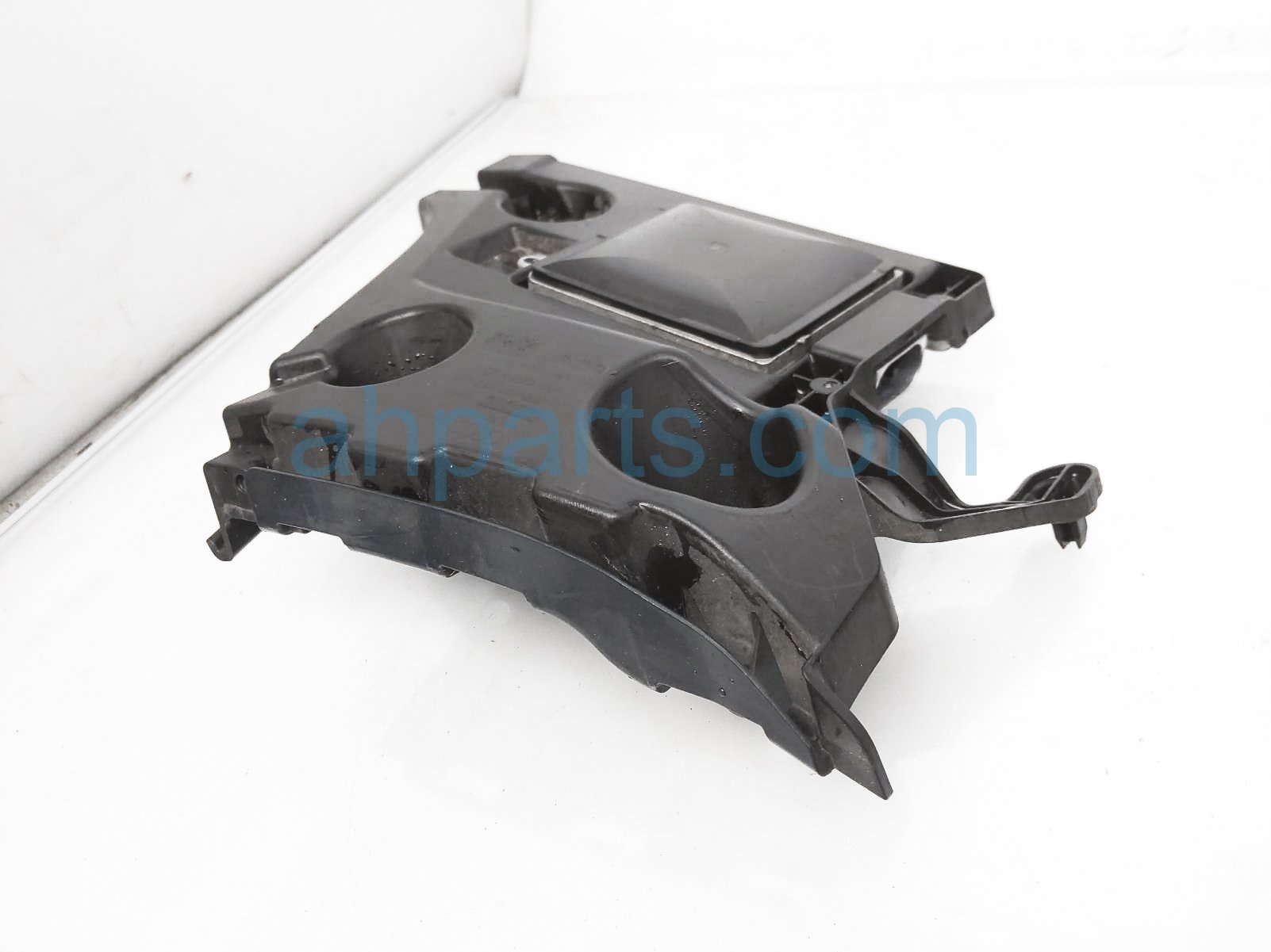 $80 Audi RR/LH LANE CHANGE ASSIST MODULE $80 Audi RR/LH LANE CHANGE ASSIST MODULE