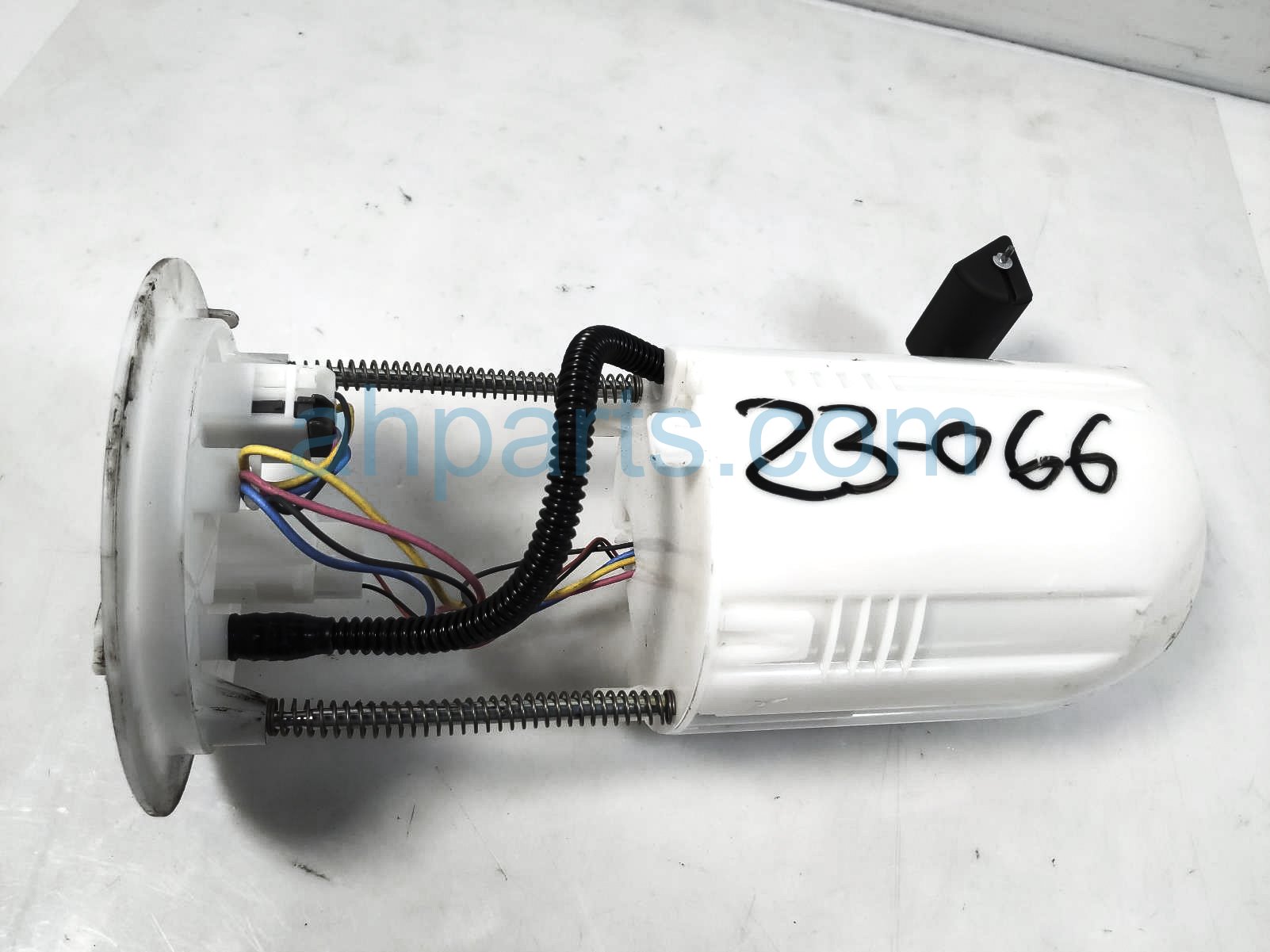 $150 Toyota GAS / FUEL PUMP (TANK MOUNTED) $150 Toyota GAS / FUEL PUMP (TANK MOUNTED)