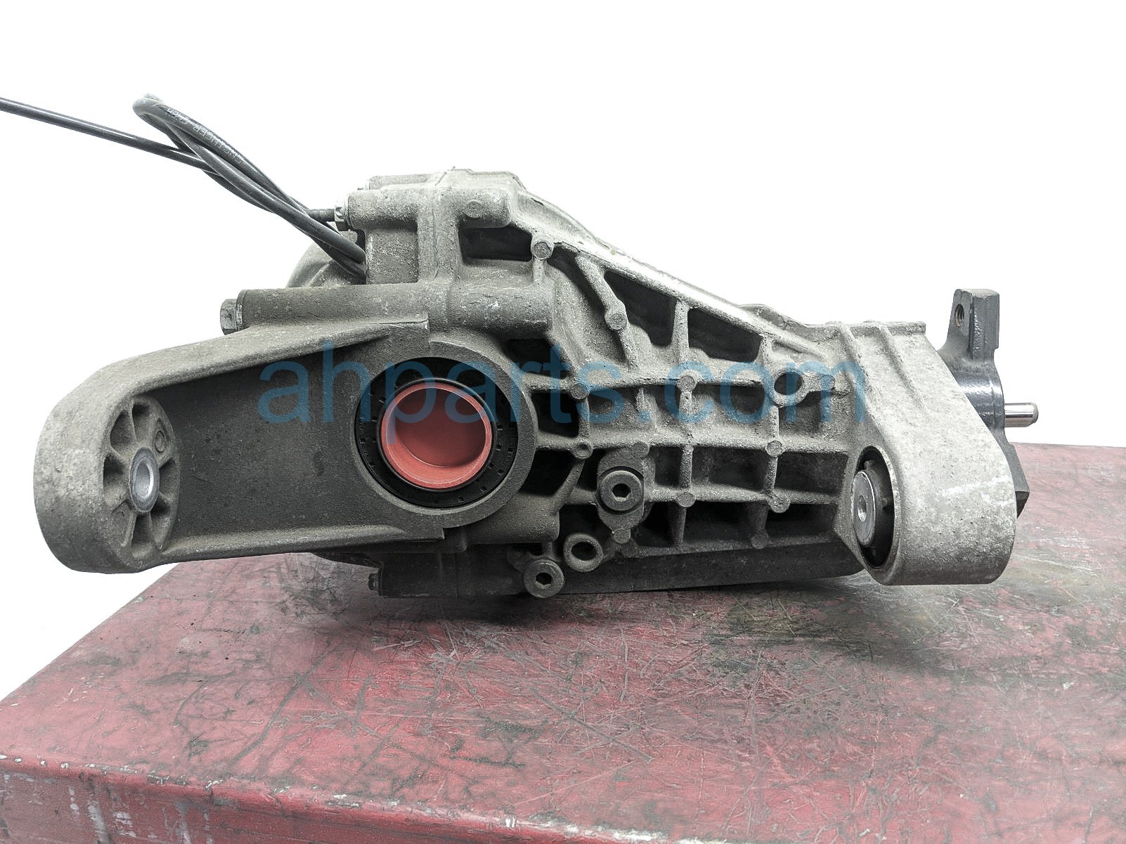 $175 Mercedes FRONT DIFFERENTIAL CARRIER ASSY