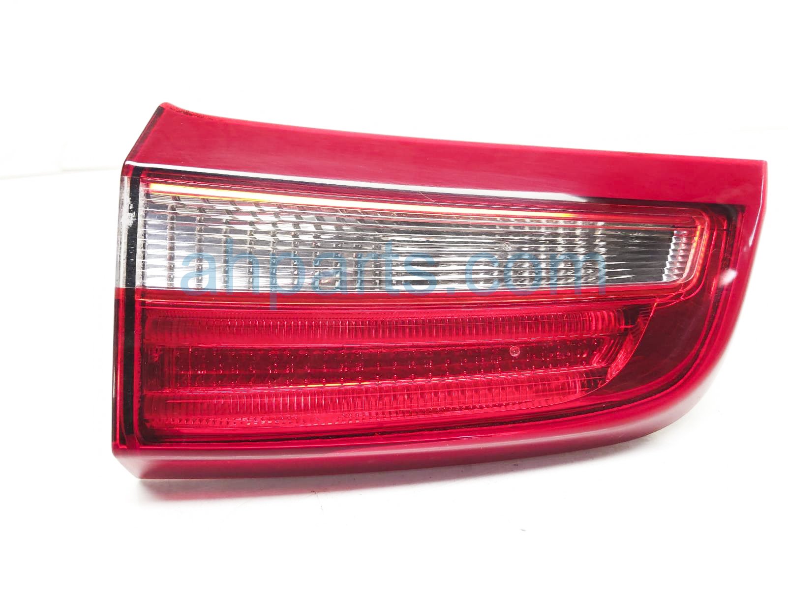 $30 Volvo RR/RH BACK UP LAMP (ON TRUNK)