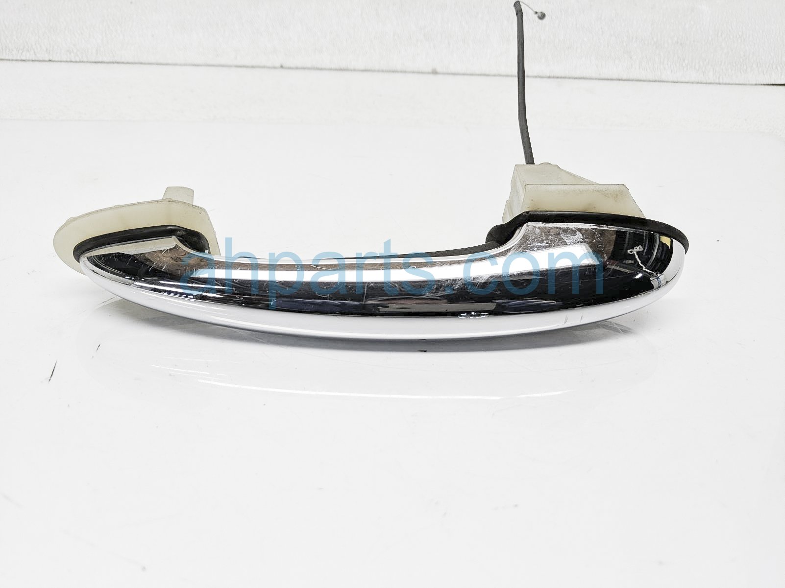$30 BMW RH EXTERIOR DOOR HANDLE - CHROME $30 BMW RH EXTERIOR DOOR HANDLE - CHROME