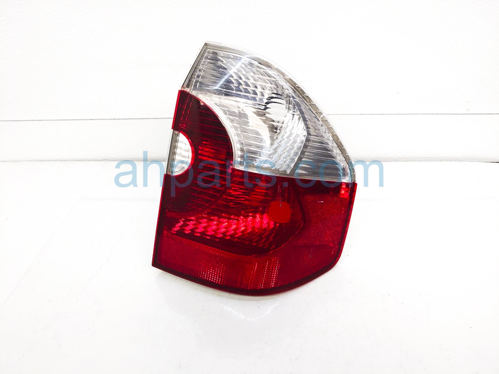 $60 BMW RH TAIL LAMP / LIGHT - NOTES $60 BMW RH TAIL LAMP / LIGHT - NOTES