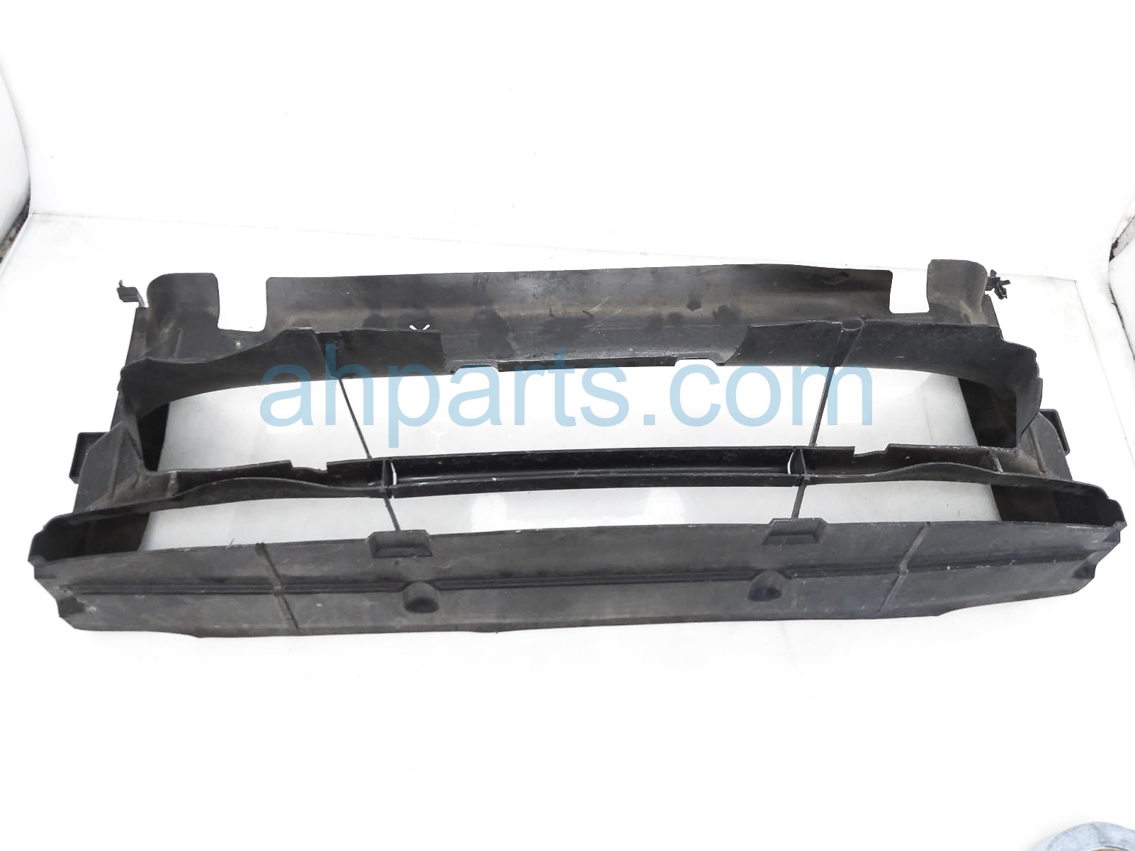 $30 BMW RADIATOR SUPPORT LOWER AIR DUCT