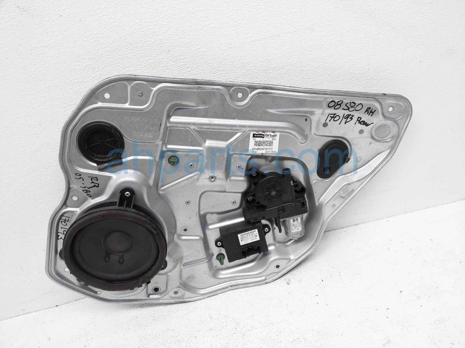 $45 Volvo RR/RH WINDOW REGULATOR PANEL ASSY $45 Volvo RR/RH WINDOW REGULATOR PANEL ASSY