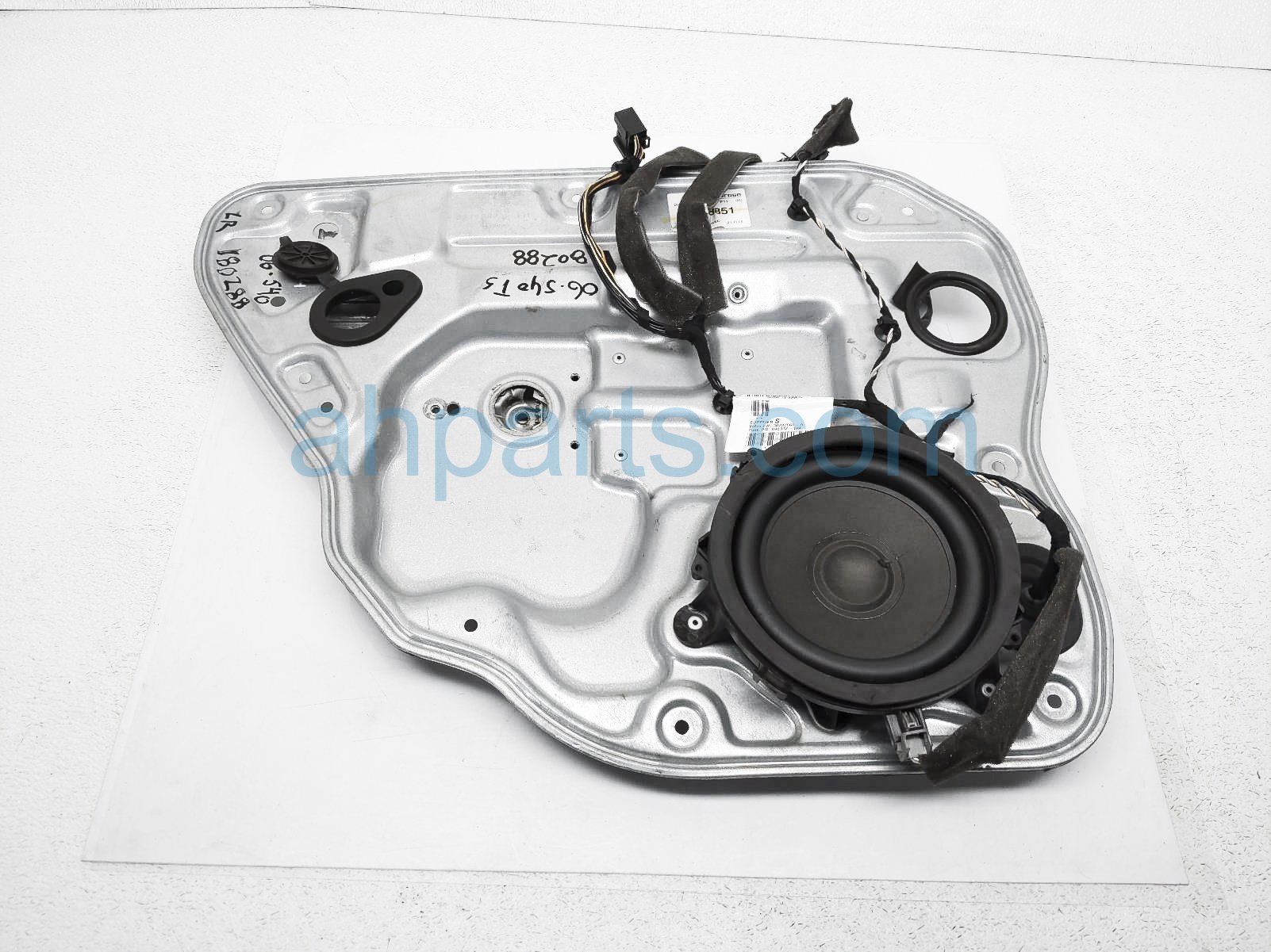 $39 Volvo RR/LH DOOR WINDOW REGULATOR ASSY $39 Volvo RR/LH DOOR WINDOW REGULATOR ASSY