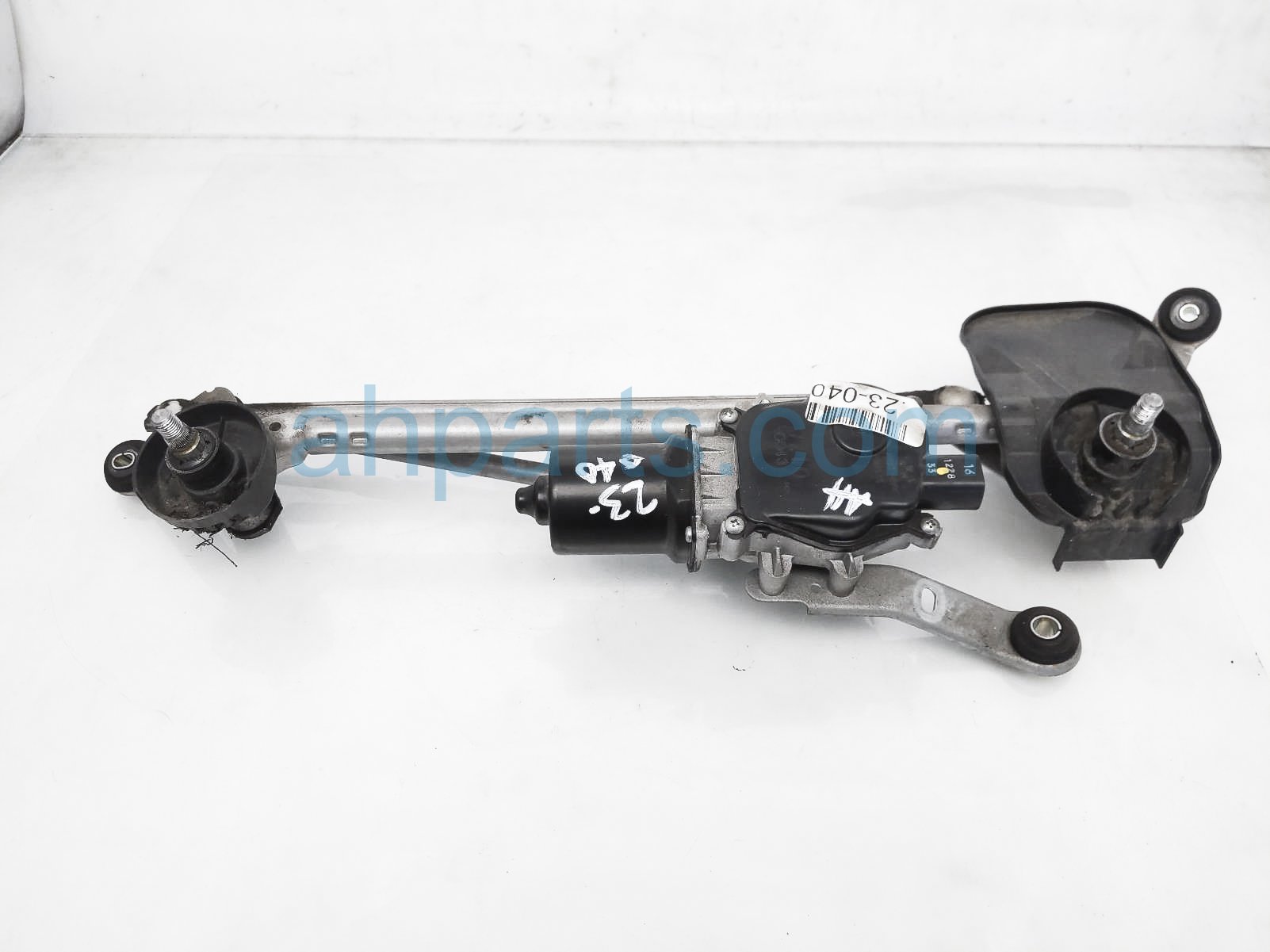 $39 Infiniti WINDSHIELD WIPER MOTOR ASSY $39 Infiniti WINDSHIELD WIPER MOTOR ASSY